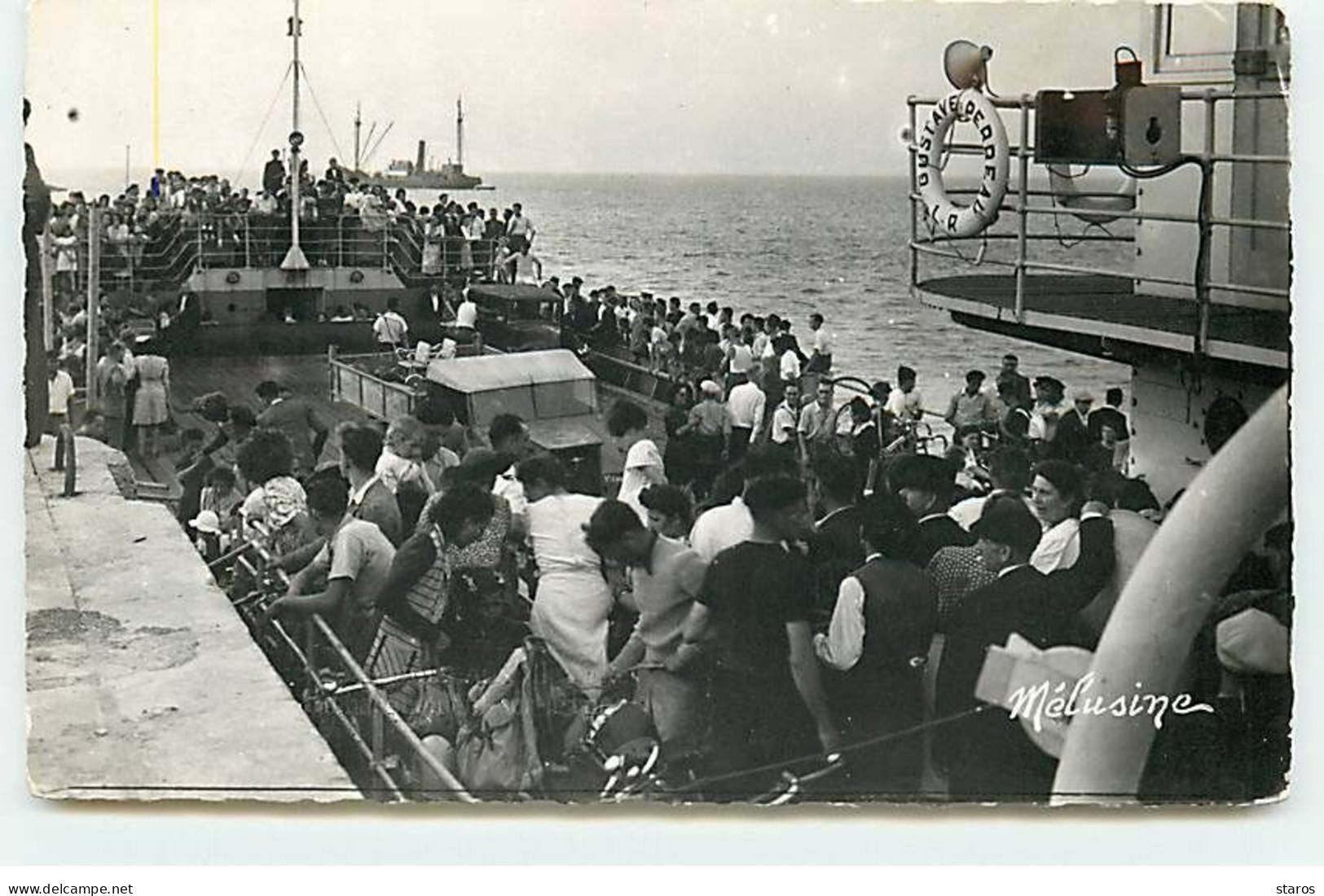 ILE DE RE - SABLANCEAUX - Embarquement Sur Le Bac - Ile De Ré