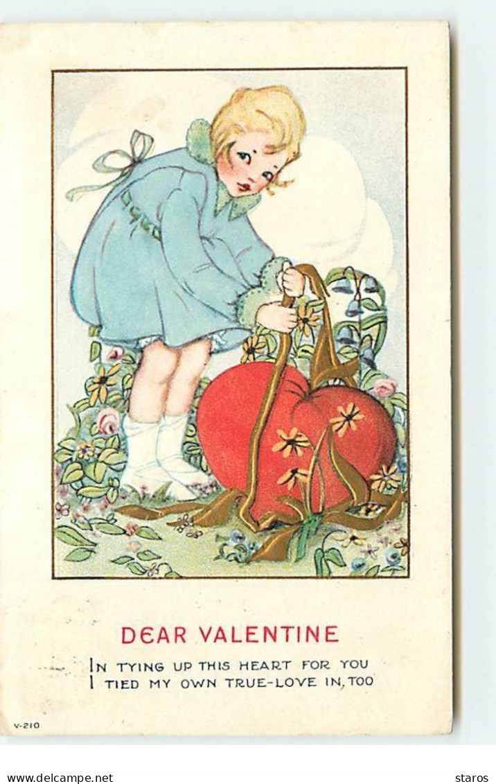 Carte Gaufrée - Dear Valentine - Fillette Ramassant Un Coeur Dans Un Jardin - Saint-Valentin