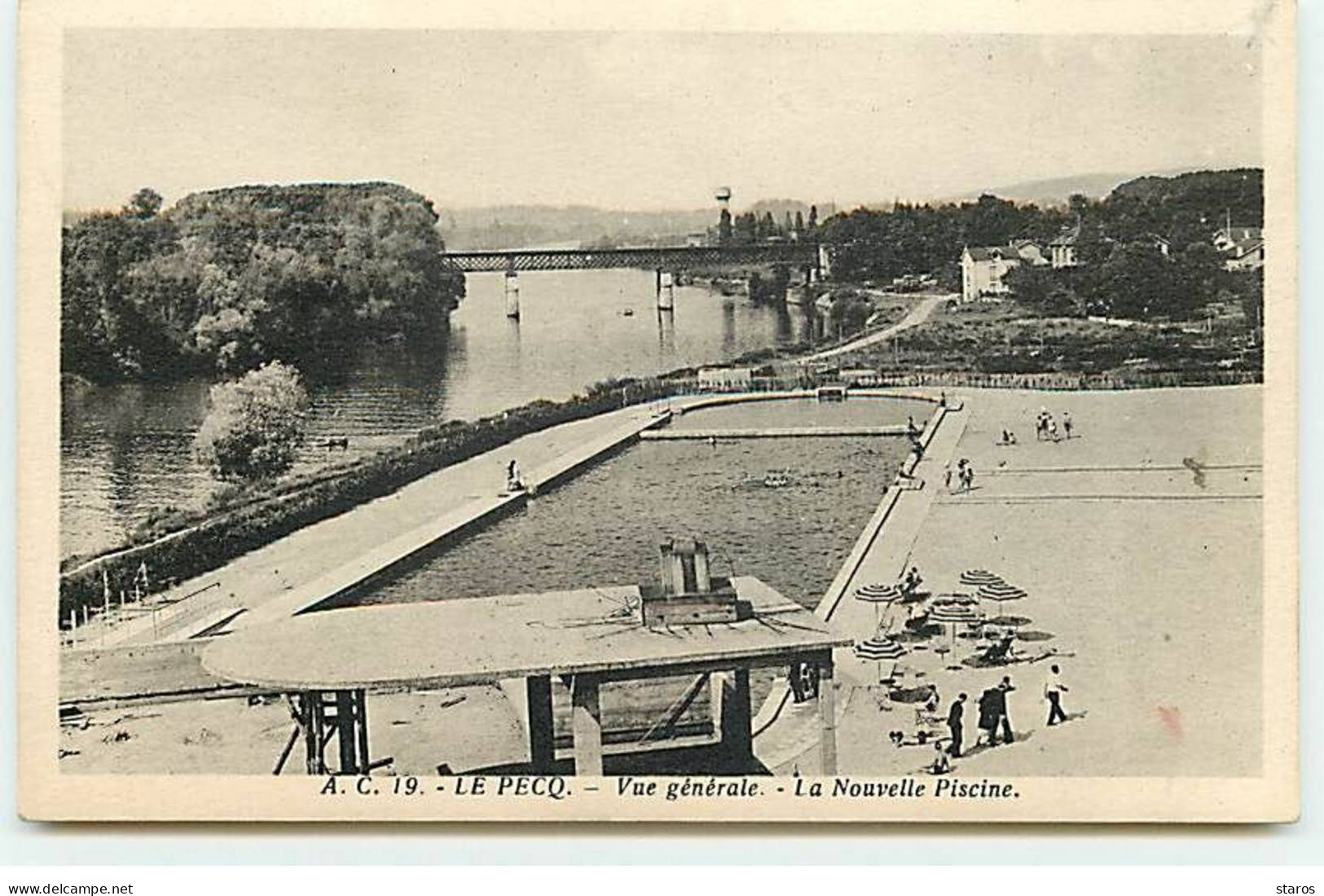 LE PECQ - Vue Générale - La Nouvelle Piscine - Le Pecq