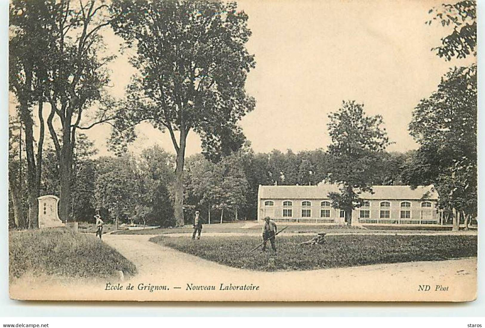 Ecole De GRIGNON - Nouveau Laboratoire - Grignon