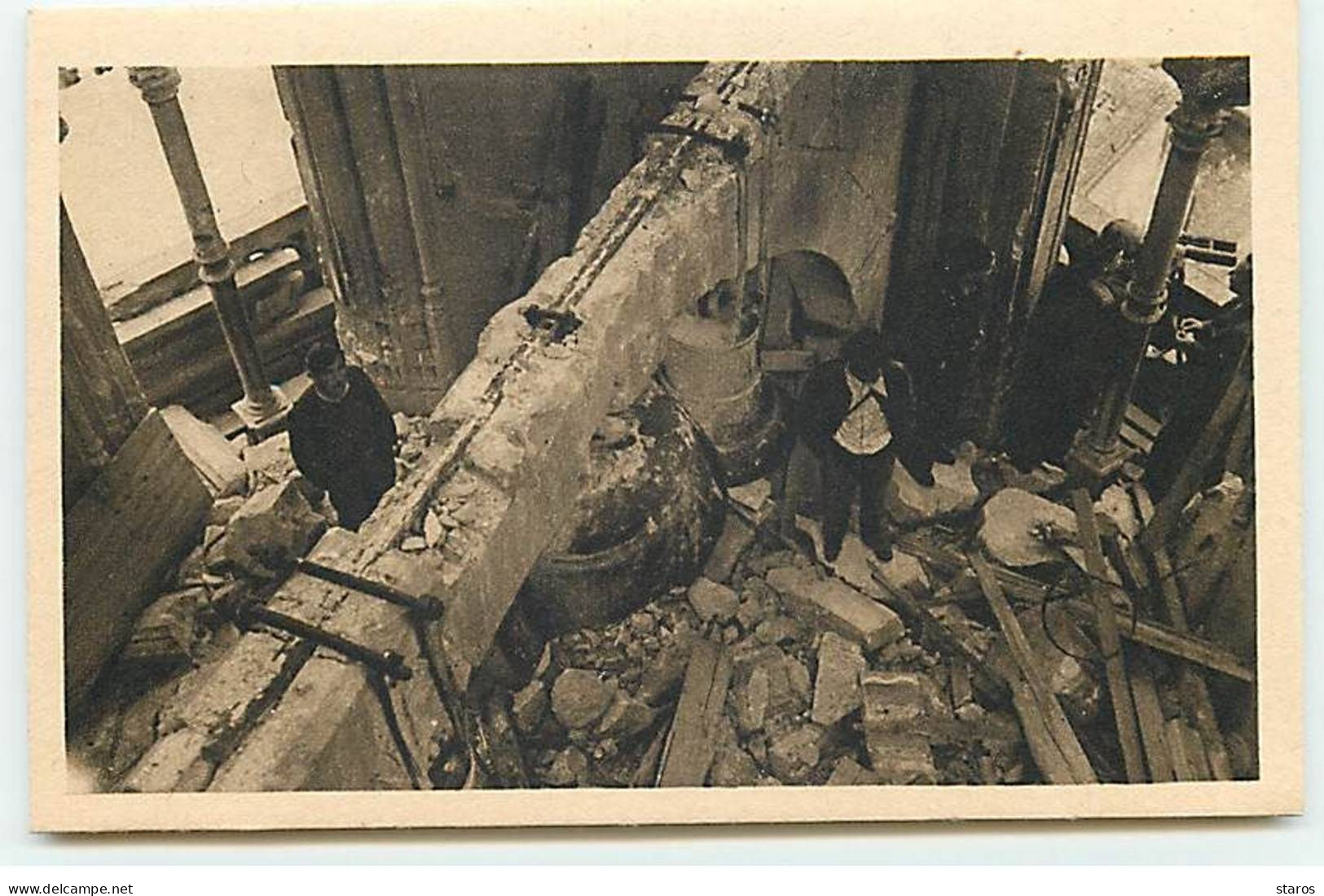 OVIEDO - Campanas De La Catedral, Destrozadas Por Los Obuses Marxistas - Guerra Civil - Asturias (Oviedo)