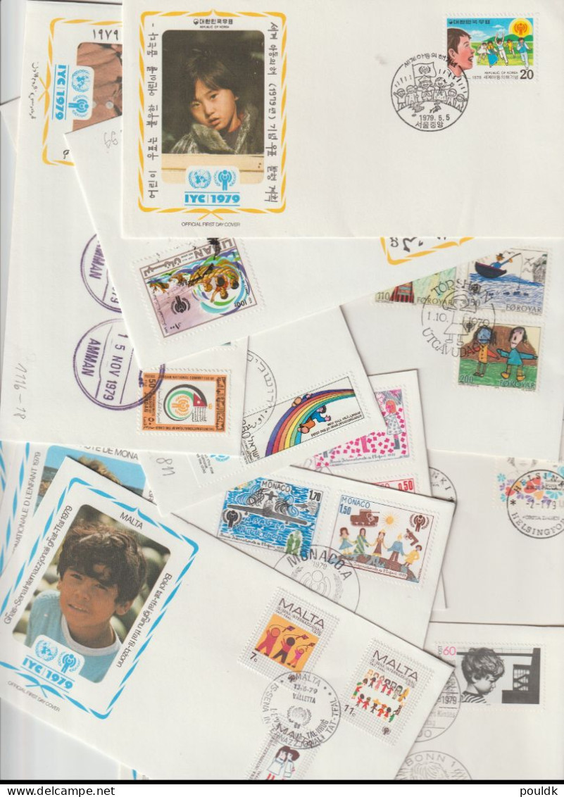 International Year Of Children 1979 FDC - 50 Covers. Postal Weight Approx 260 Gramms. Please Read Sales Conditions Under - UNICEF