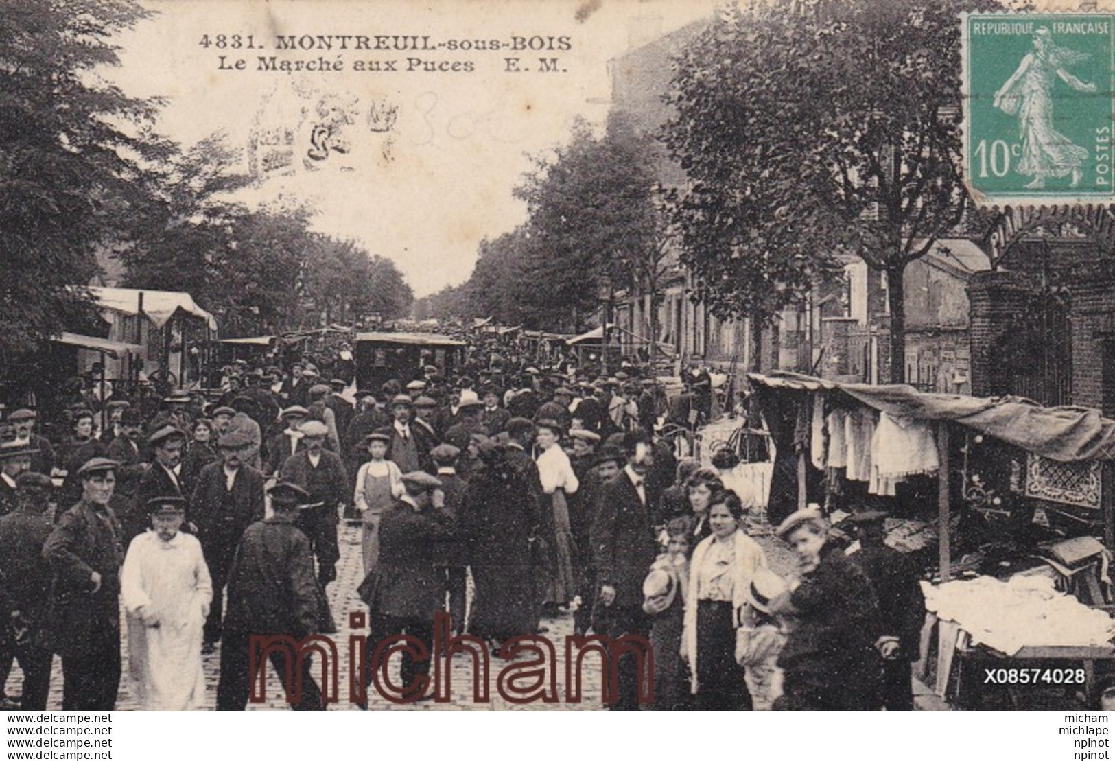 CPA 93  MONTREUIL SOUS BOIS  Le Marché Aux Puces    Tres Bon Etat - Montreuil
