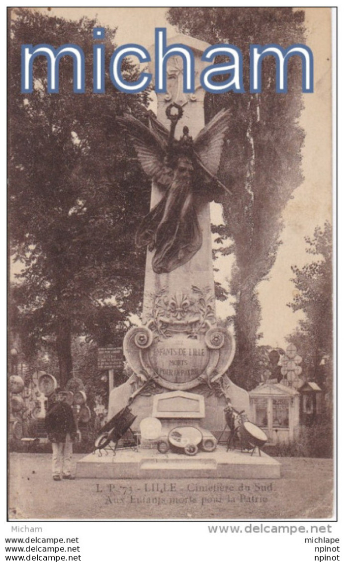 CPA  59   LILLE   CIMETIERE DU SUD  MONUMENT    PARFAIT ETAT - Lille