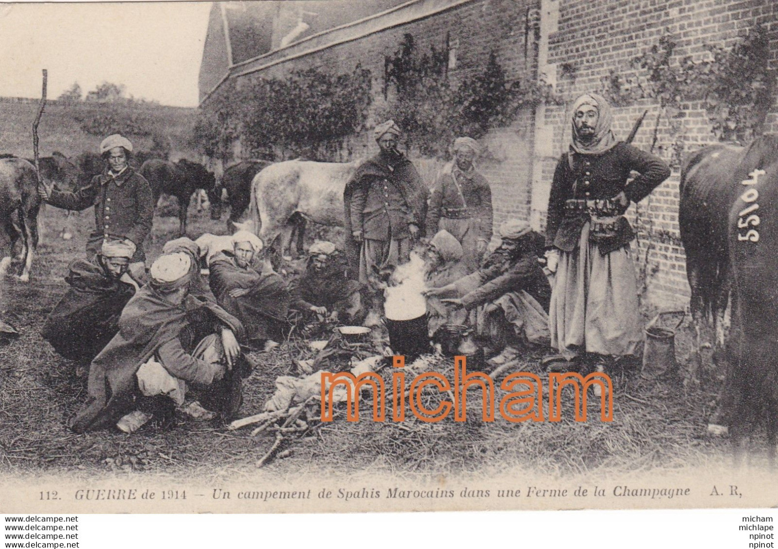 CPA  Guerre 14 Un Campement De  Spahis Marocains - Guerre 1914-18