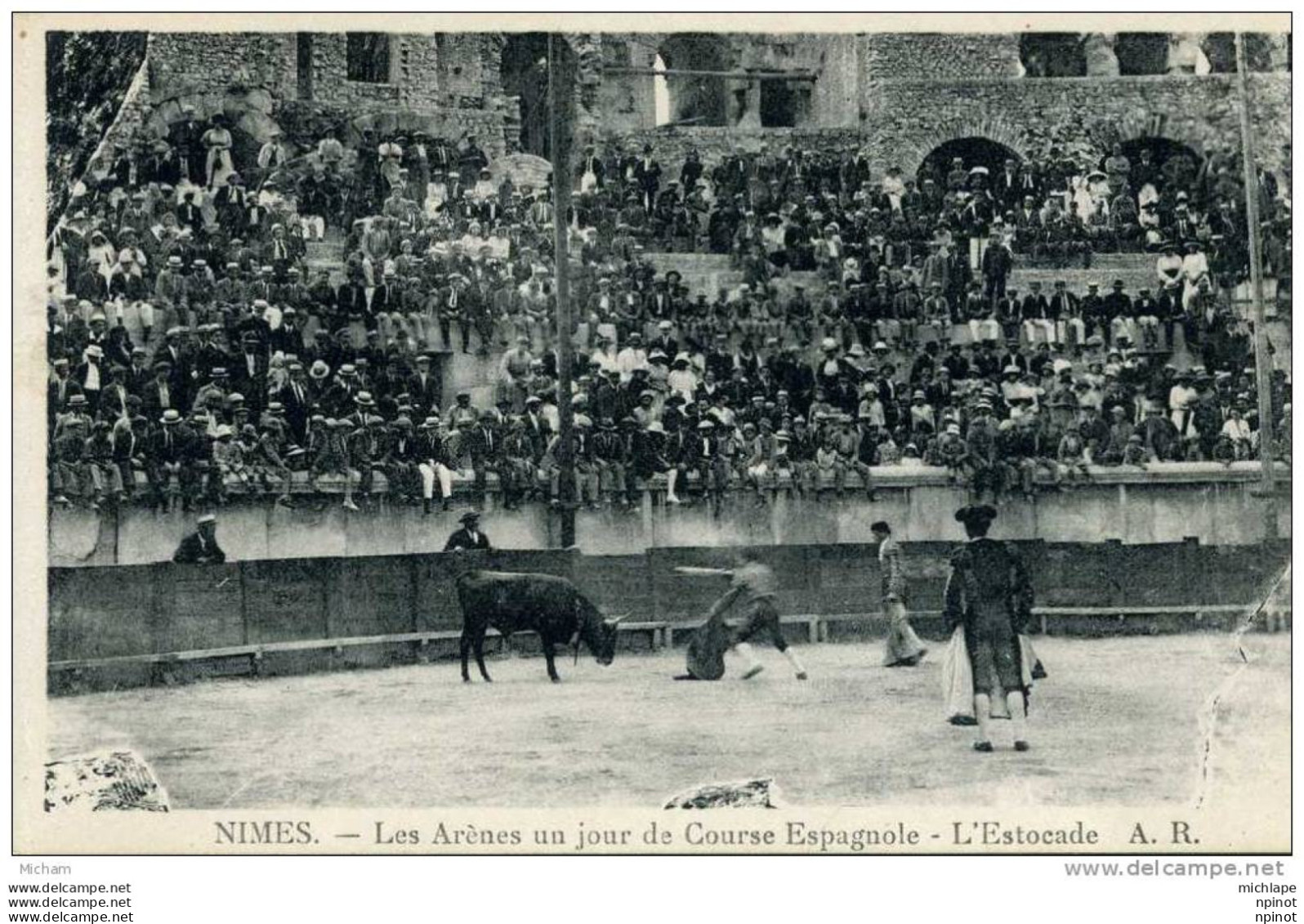 CPA  30 LES ARENES  COURSE ESPAGNOLE  PARFAIT   ETAT - Nîmes