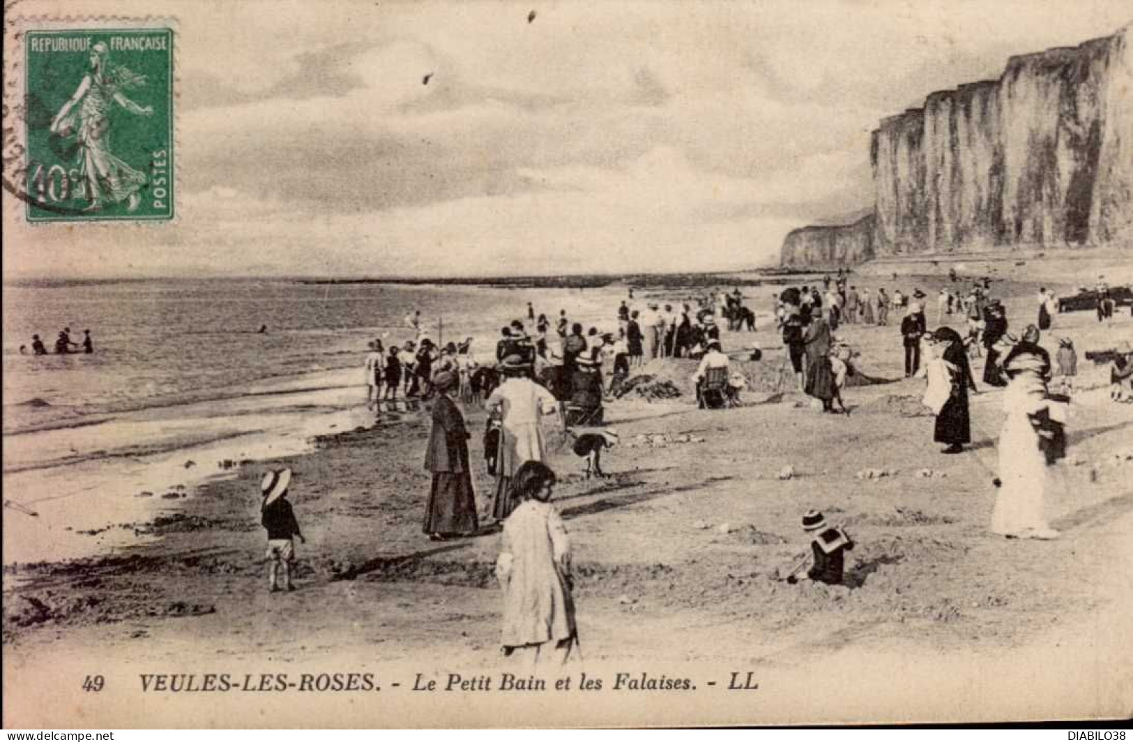 VEULES-LES -ROSES    ( SEINE MARITIME ) LE PETIT BAIN ET LES FALAISES - Veules Les Roses