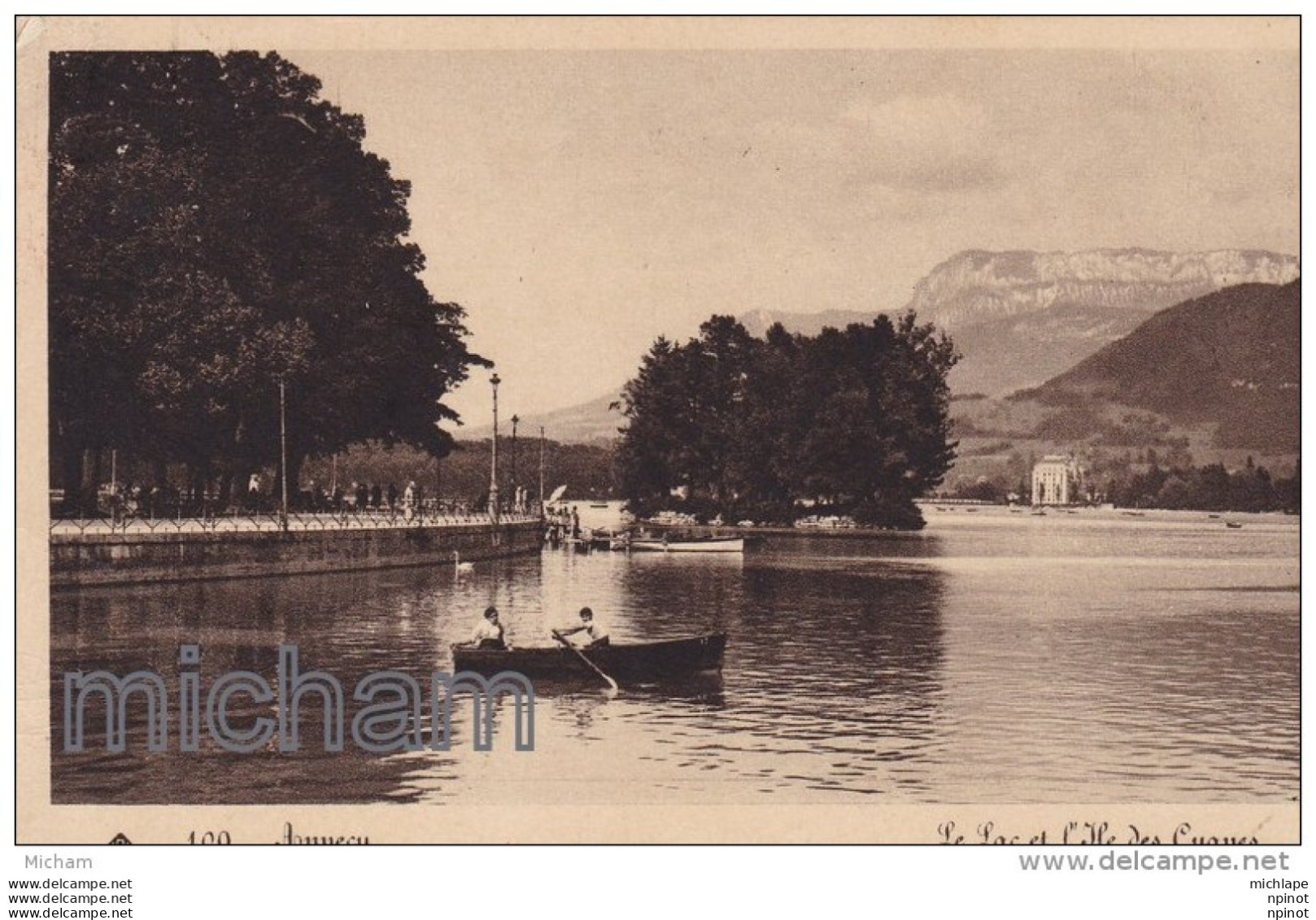 CPA 74 ANNECY   LE LAC ET  L'ILE  DES  CYGNES    TB ETAT - Annecy