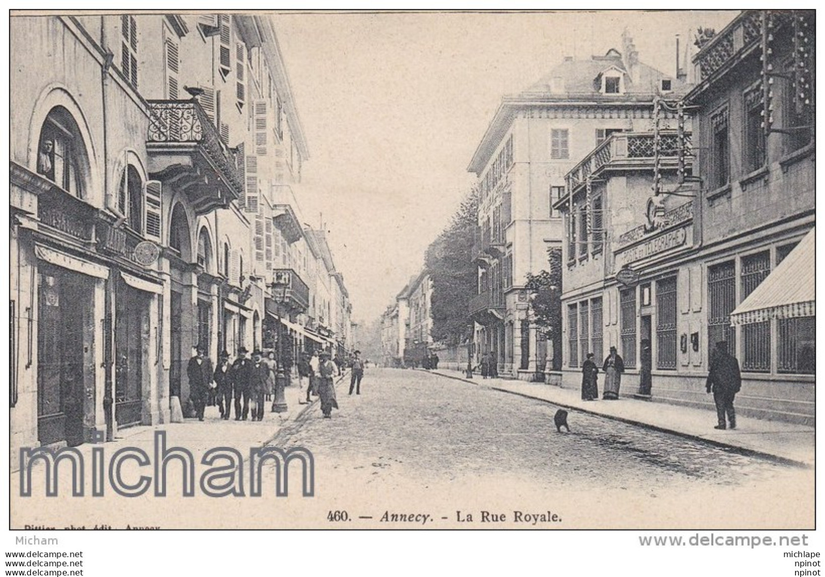 CPA  74 ANNECY  RUE  ROYALE  TB ETAT - Annecy