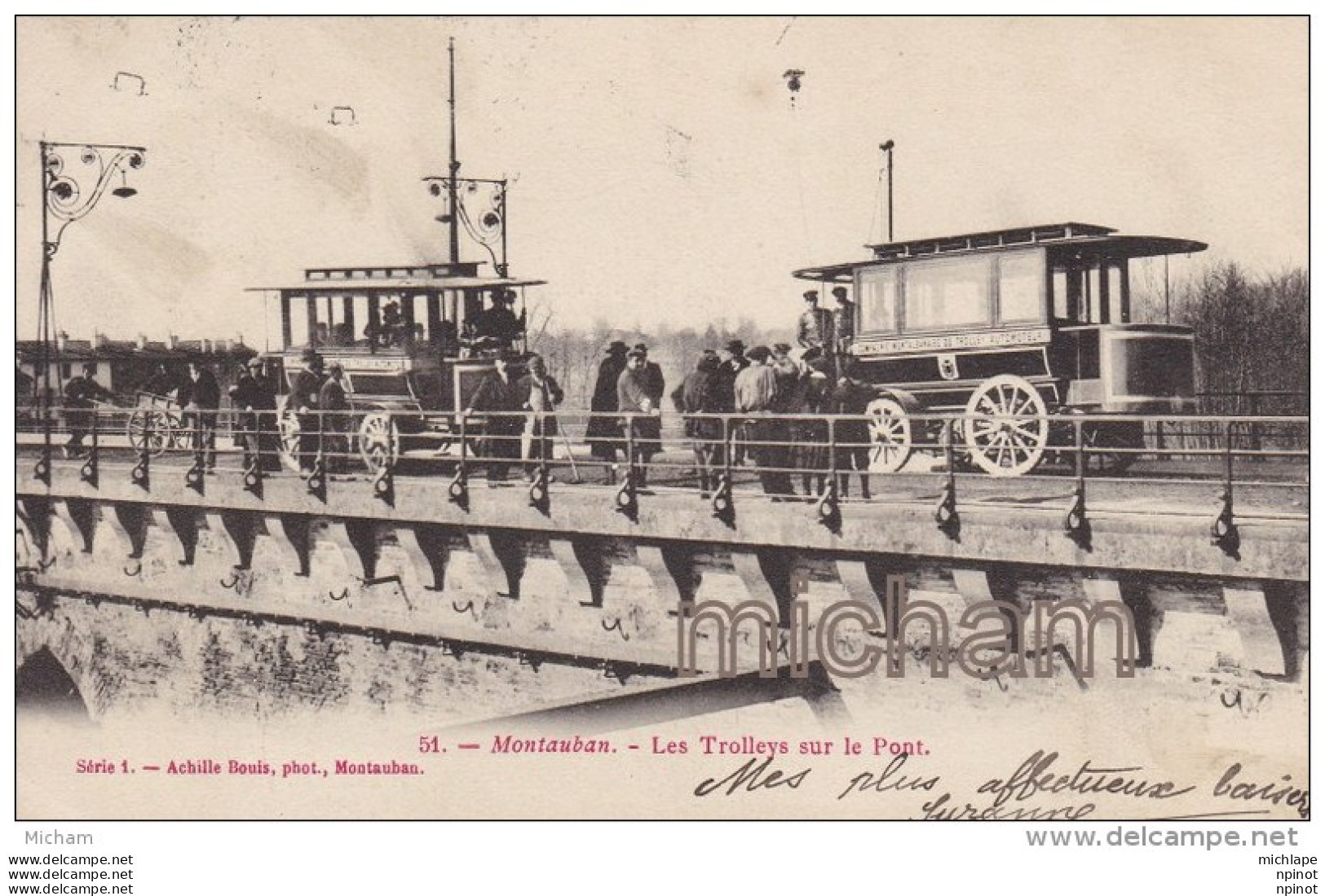 CPA  82   MONTAUBAN   LES  TROLEYS  SUR LE  PONT  TB ETAT - Montauban