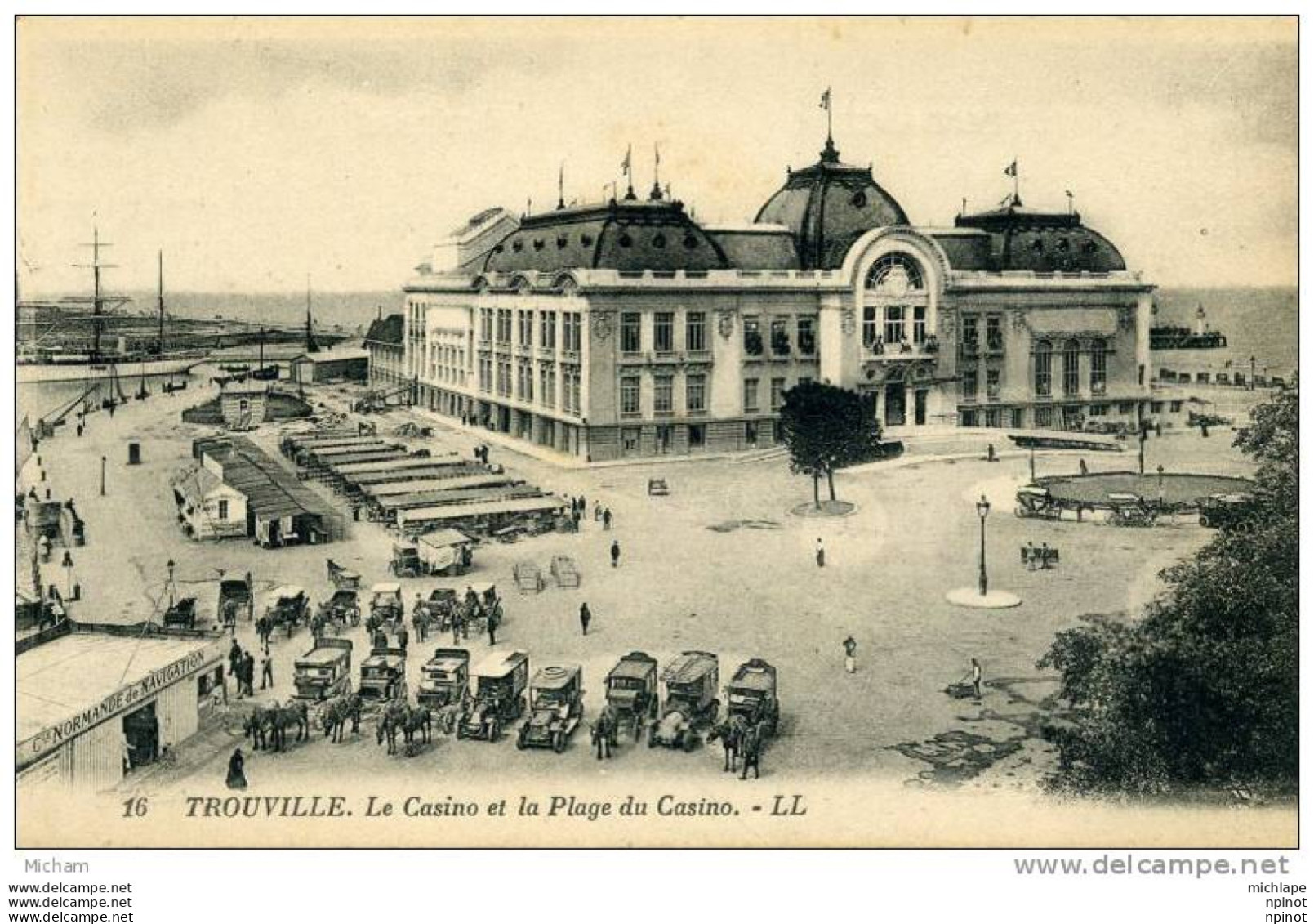 CPA  14   TROUVILLE   CASINO ET PLAGE       PARFAIT ETAT - Trouville