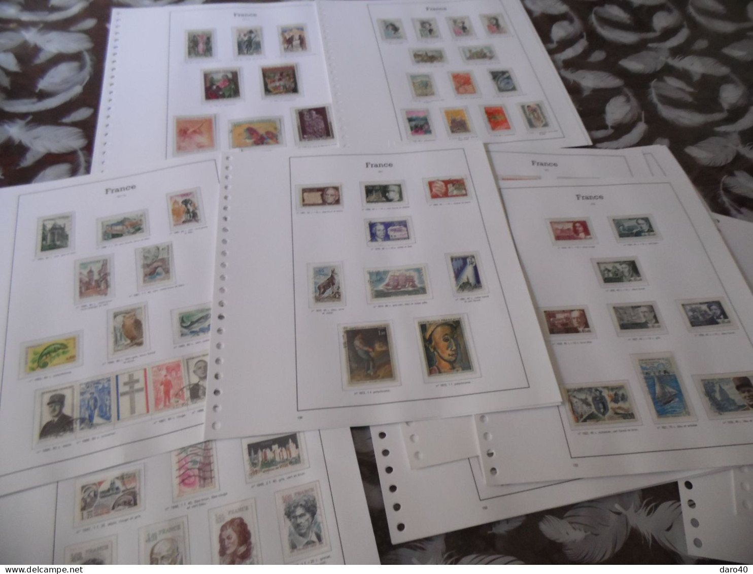 Sur des feuilles yvert et tellier timbres France neuf et obl de 1970 à 1978 et de 1991 à 1994 sous pochette transparente
