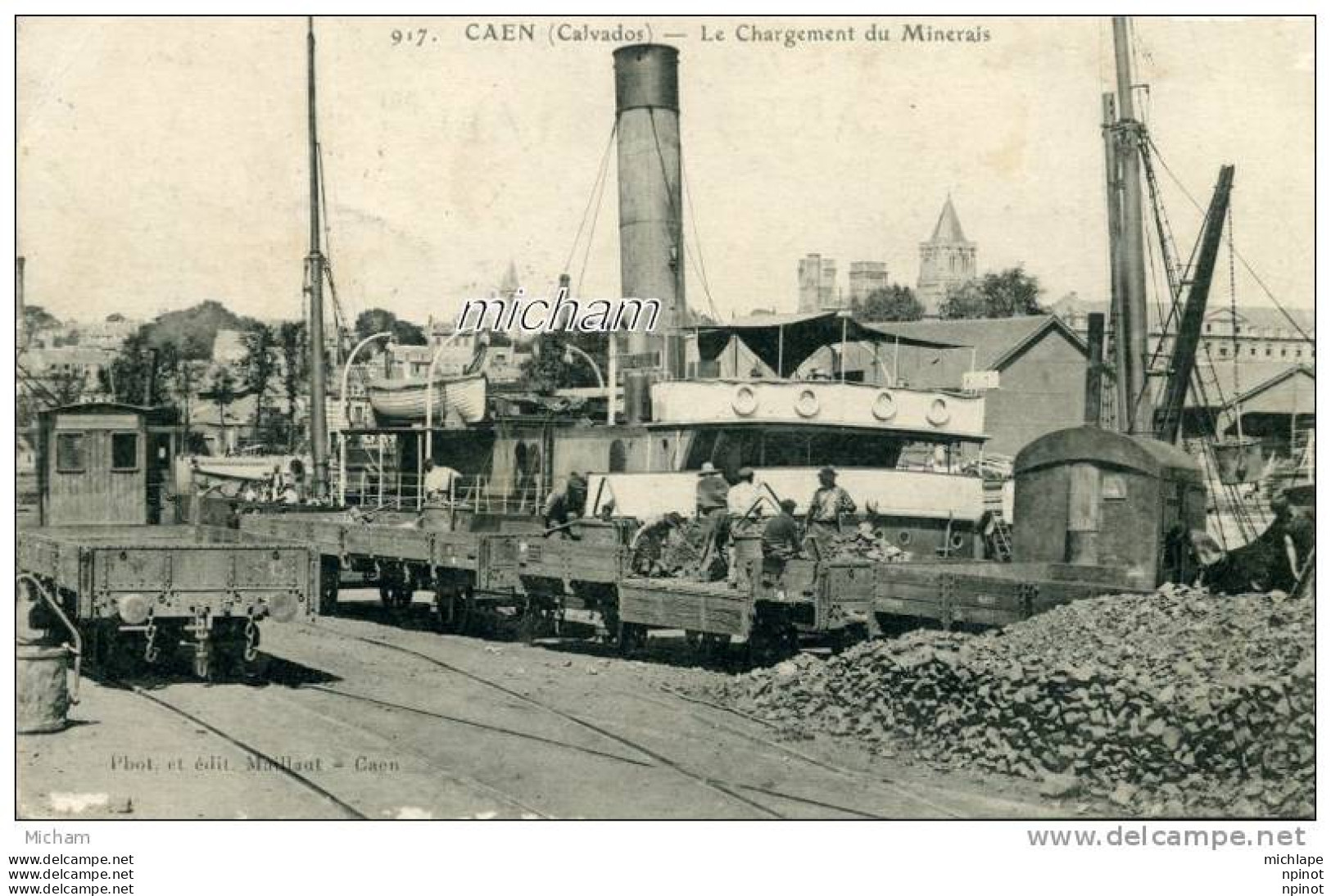 CPA  14  CAEN  CHARGEMENT DU MINERAIS  SUPERBE PLAN DE TRAIN  PARFAIT ETAT - Caen