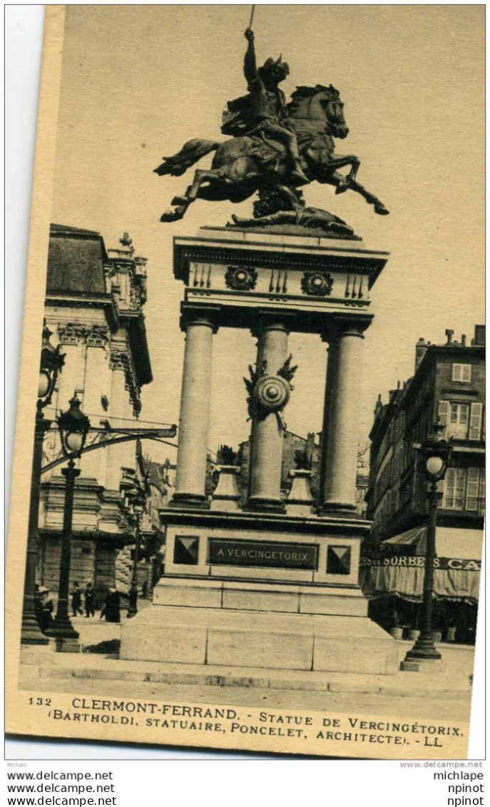 CPA 63  CLERMONT FERRAND  STATUE DE VERCINGETORIX  DE BARTHOLDI  TB ETAT - Clermont Ferrand