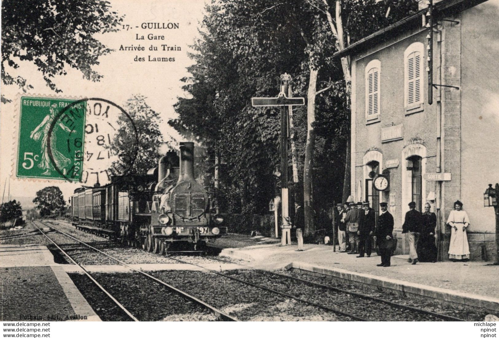 C P A - 89 - GUILLON  -   La Gare  Arrivée Du Train Des Laumes - Guillon