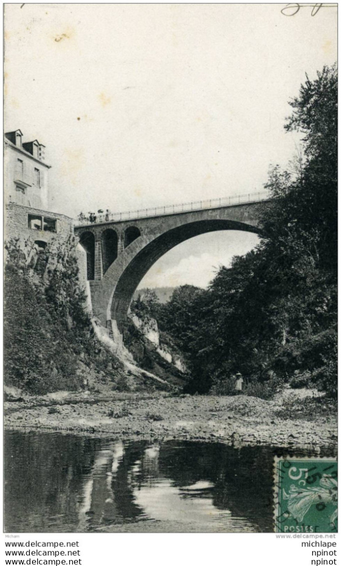 CPA 63 LA BOURBOULE  LE NOUVEAU PONT TB ETAT - La Bourboule