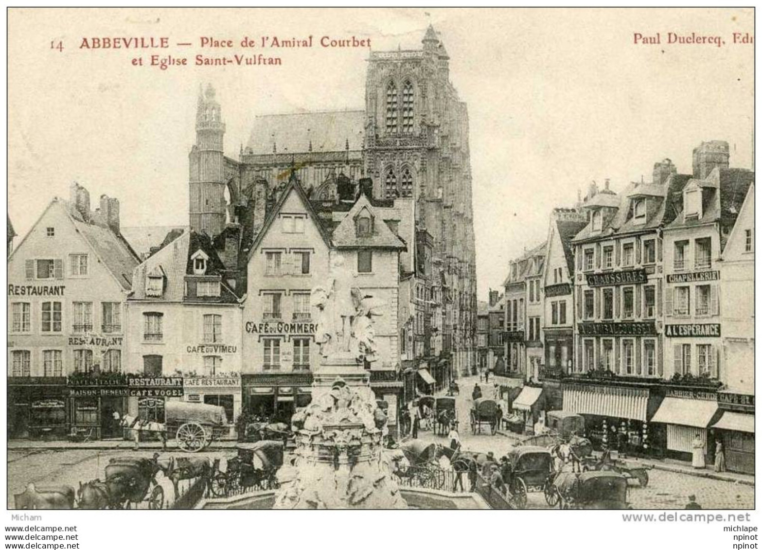 CPA   80  ABBEVILLE  PLACE DE L'AMIRAL COURBET ANIMATION  PARFAIT ETAT - Abbeville