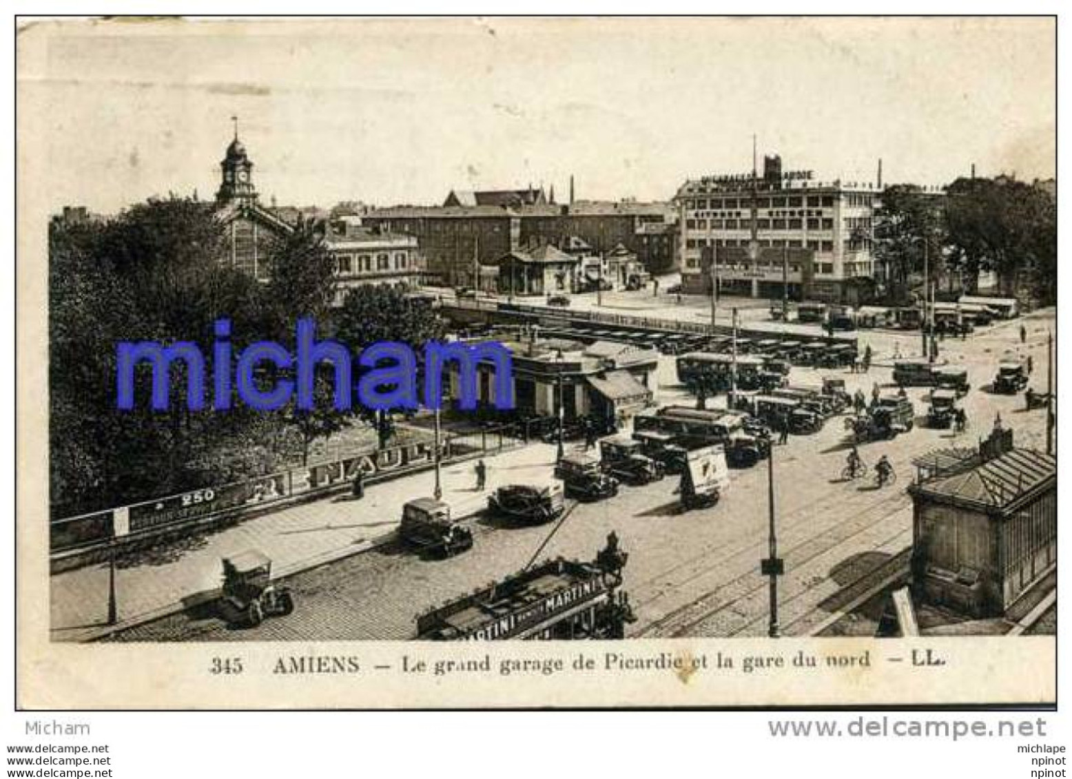 CPA 80   AMIENS GRAND GARAGE DE PICARDIE  GARE DU NORD    TB ETAT - Amiens