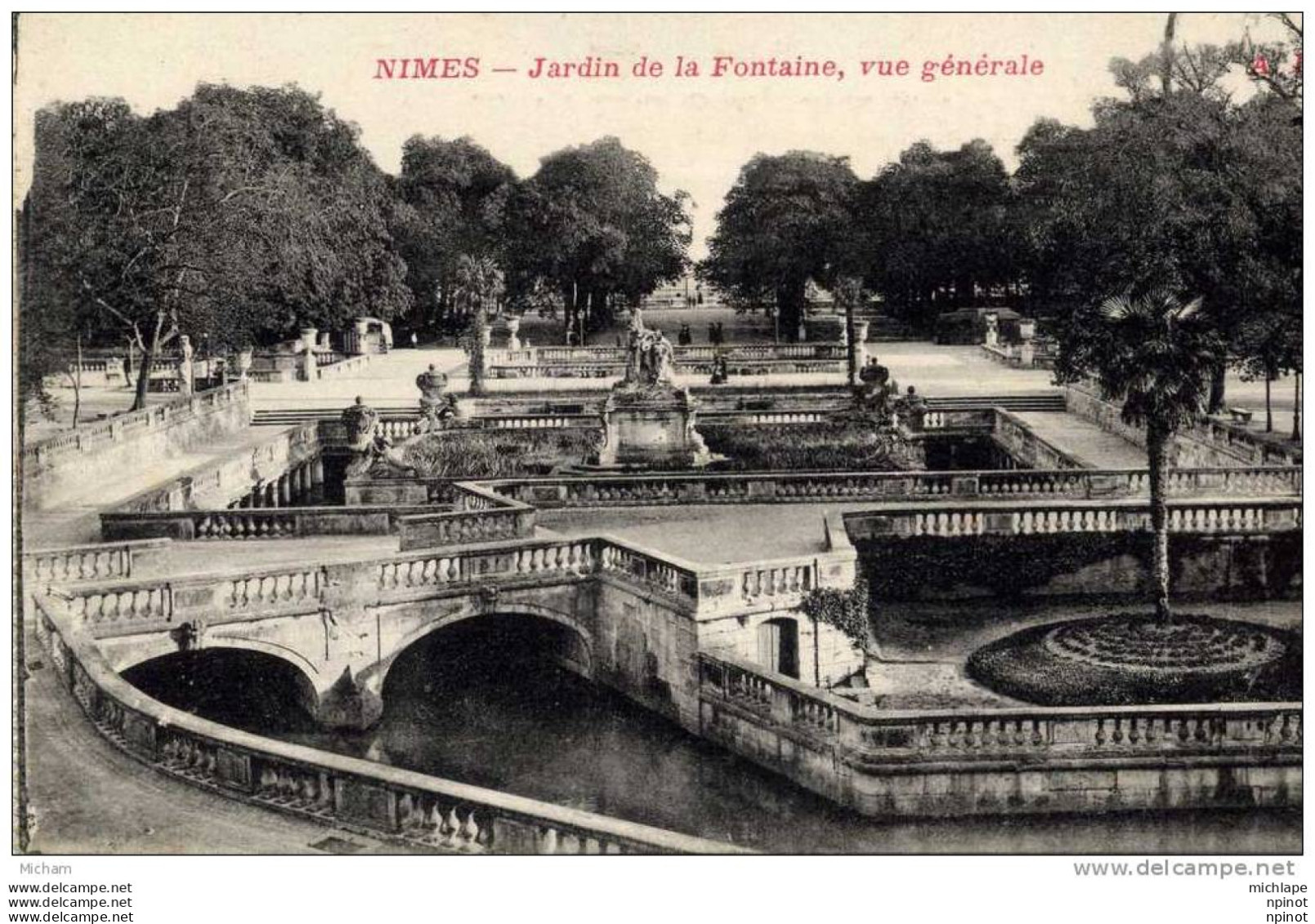 CPA 30  NIMES    JARDIN DE LA  FONTAINE  VUE GENERALE      PARFAIT ETAT - Nîmes