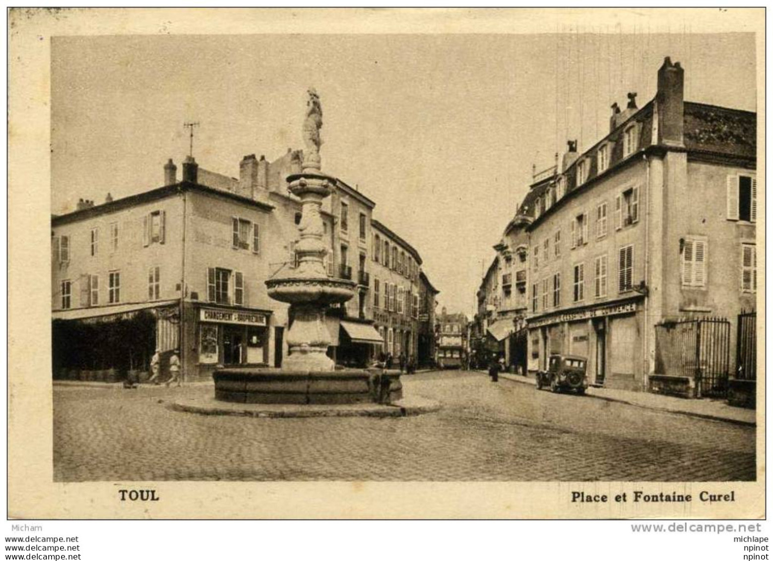 CPA 54 TOUL  PLACE ET FONTAINE CUREL  TB ETAT - Toul