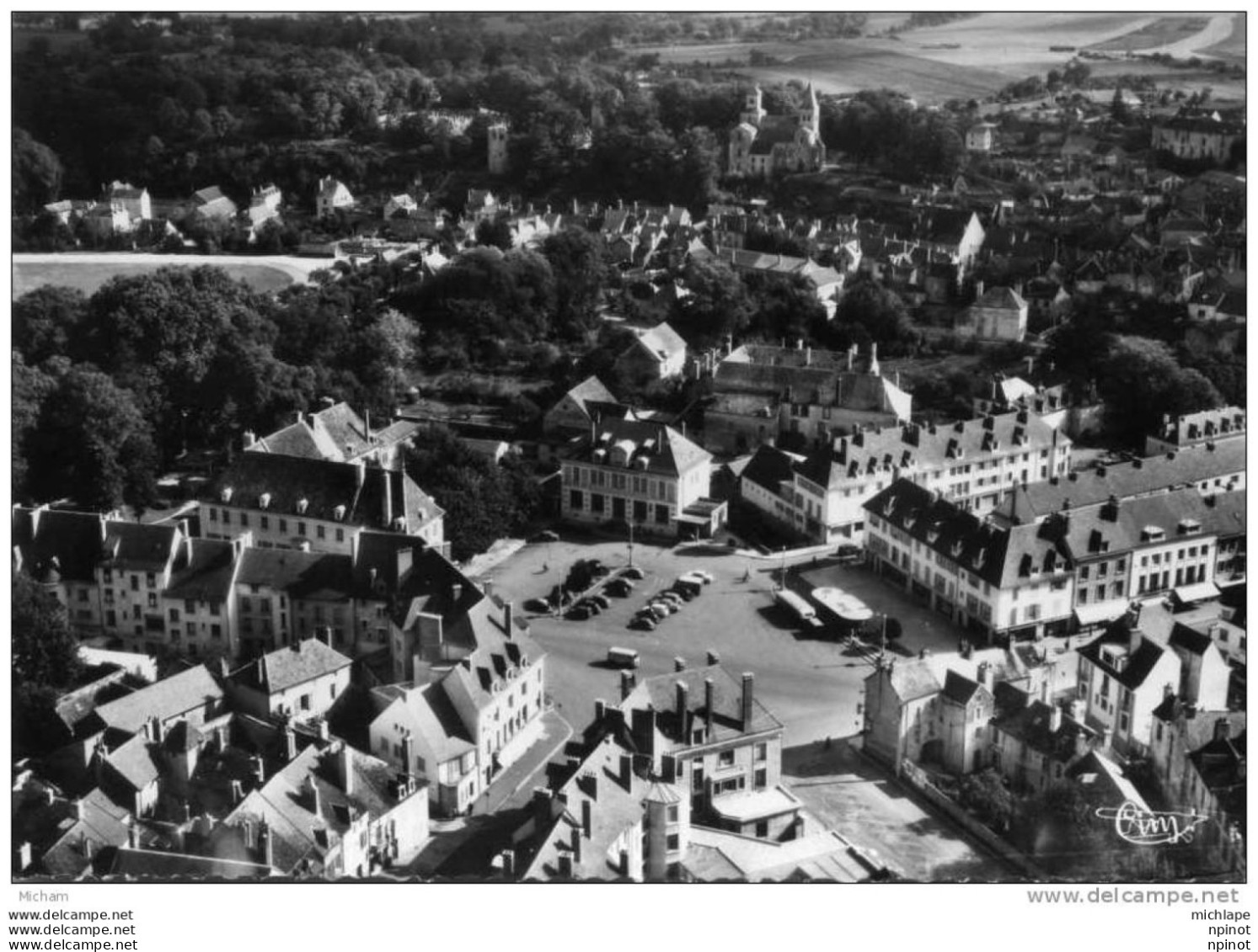 CPM 21CHATILLON  PLACE DE LA RESISTANCE   VUE  AERIENNE    PARFAIT ETAT - Chatillon Sur Seine