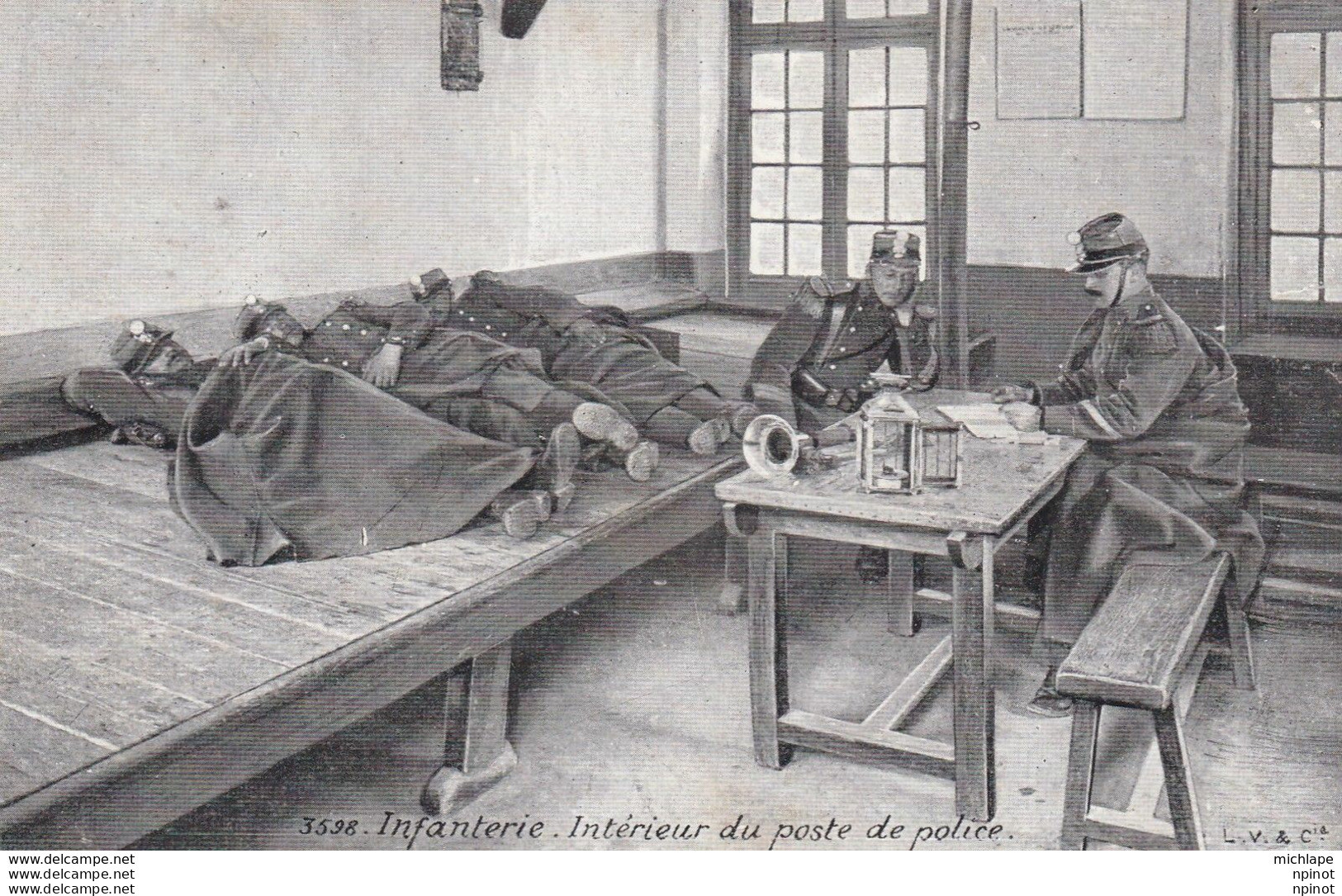 C P A Interieur D' Un Poste De Police  T B E - 1914-18