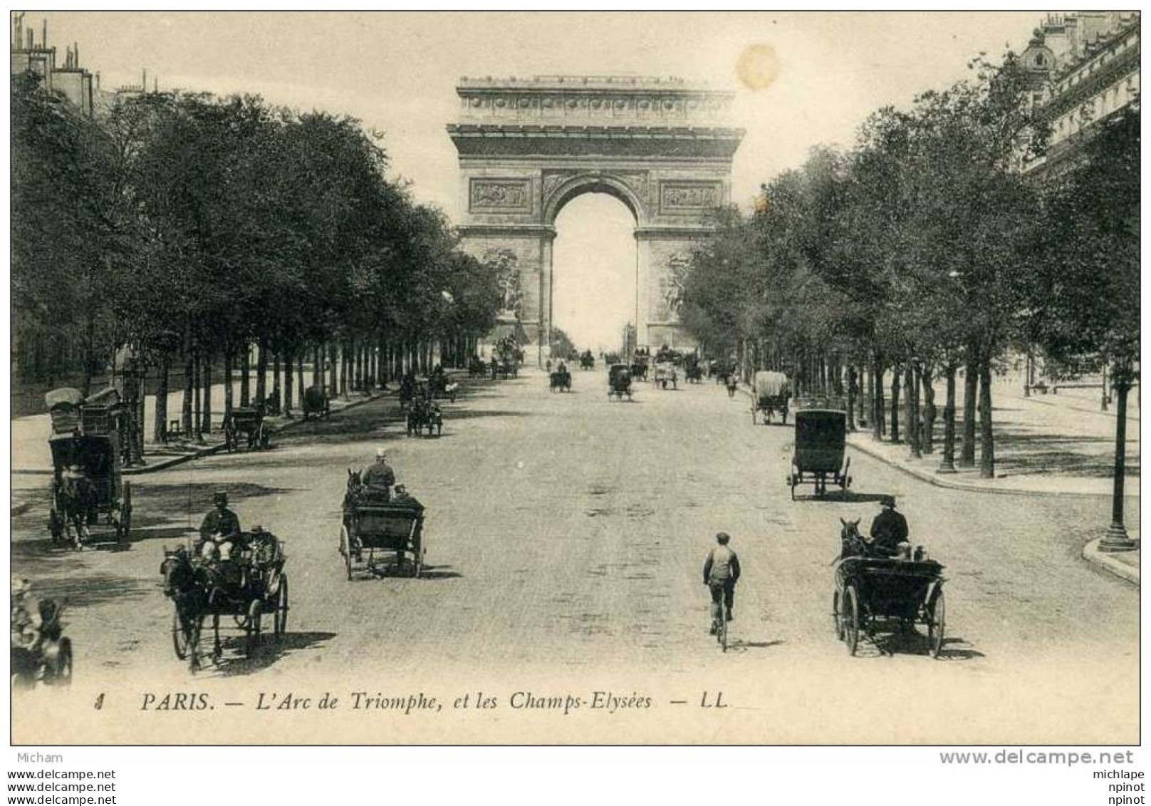 CPA  75 PARIS 8em  L'ARC DE TRIOMPHE ET LES CHAMPS  ELYSEES  PARFAIT ETAT - Distretto: 08