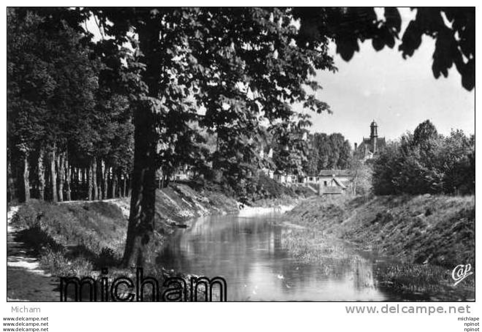 CPSM 08 RETHEL  LES BORDS DE L'AISNE  TB ETAT - Rethel