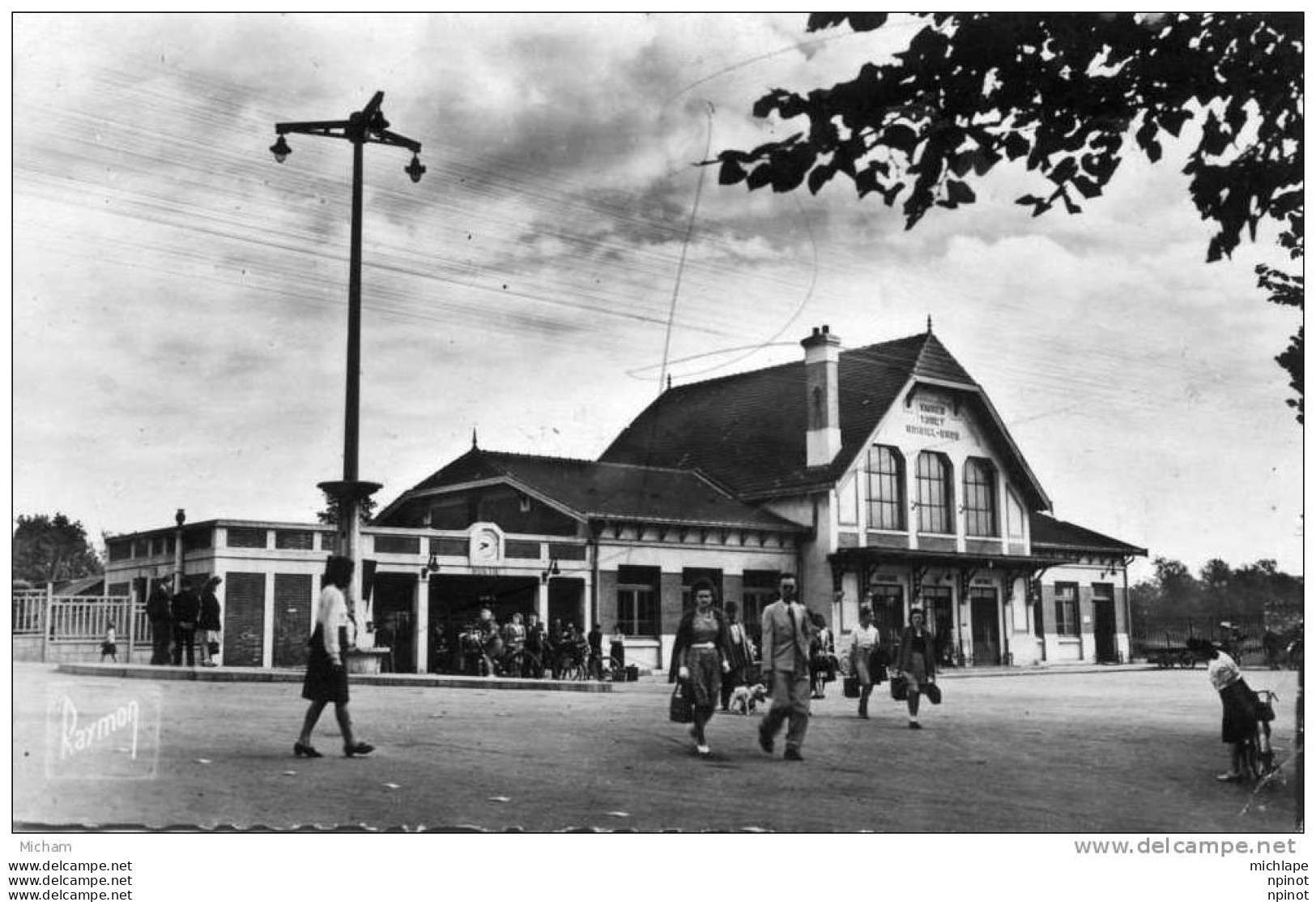 CPSM   77    VAIRES  S/ MARNE    LA GARE - Vaires Sur Marne