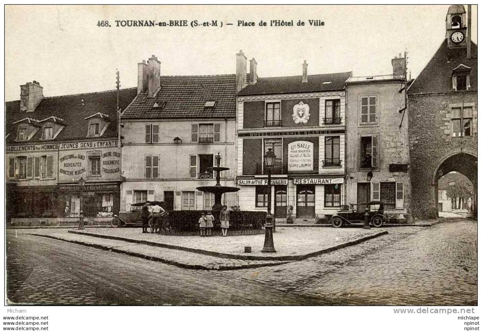 CPA 77   TOURNAN  PLACE DE L' HOTEL DE VILLE  PARFAIT ETAT - Tournan En Brie