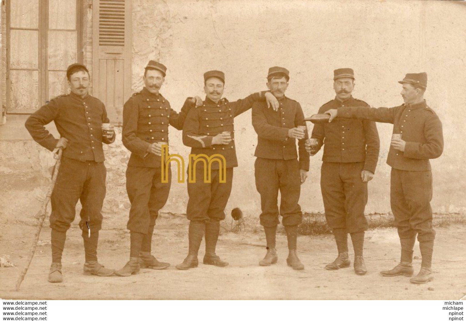CPA Thème PHOTO 14 - 18  CARTE PHOTO - Groupe  Militaire - Guerre 1914-18