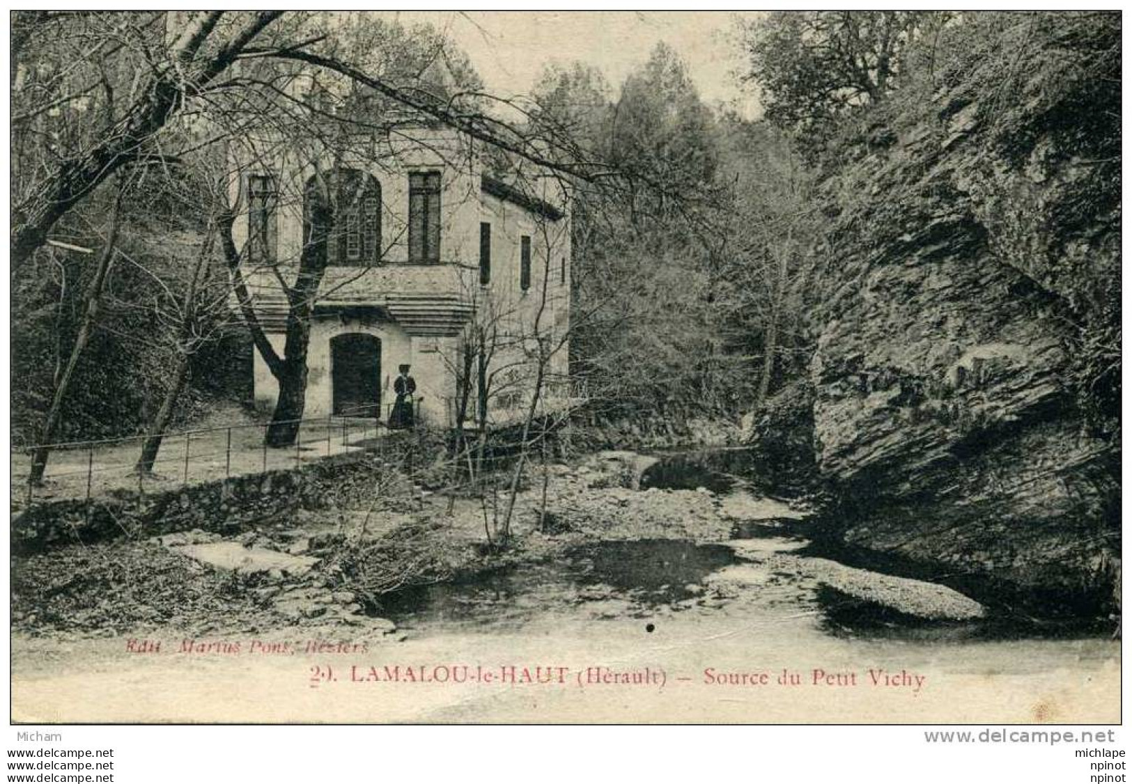 CPA 34     LAMALOU    LE HAUT  SOURCE DU PETIT VICHY  PARFAIT ETAT - Lamalou Les Bains