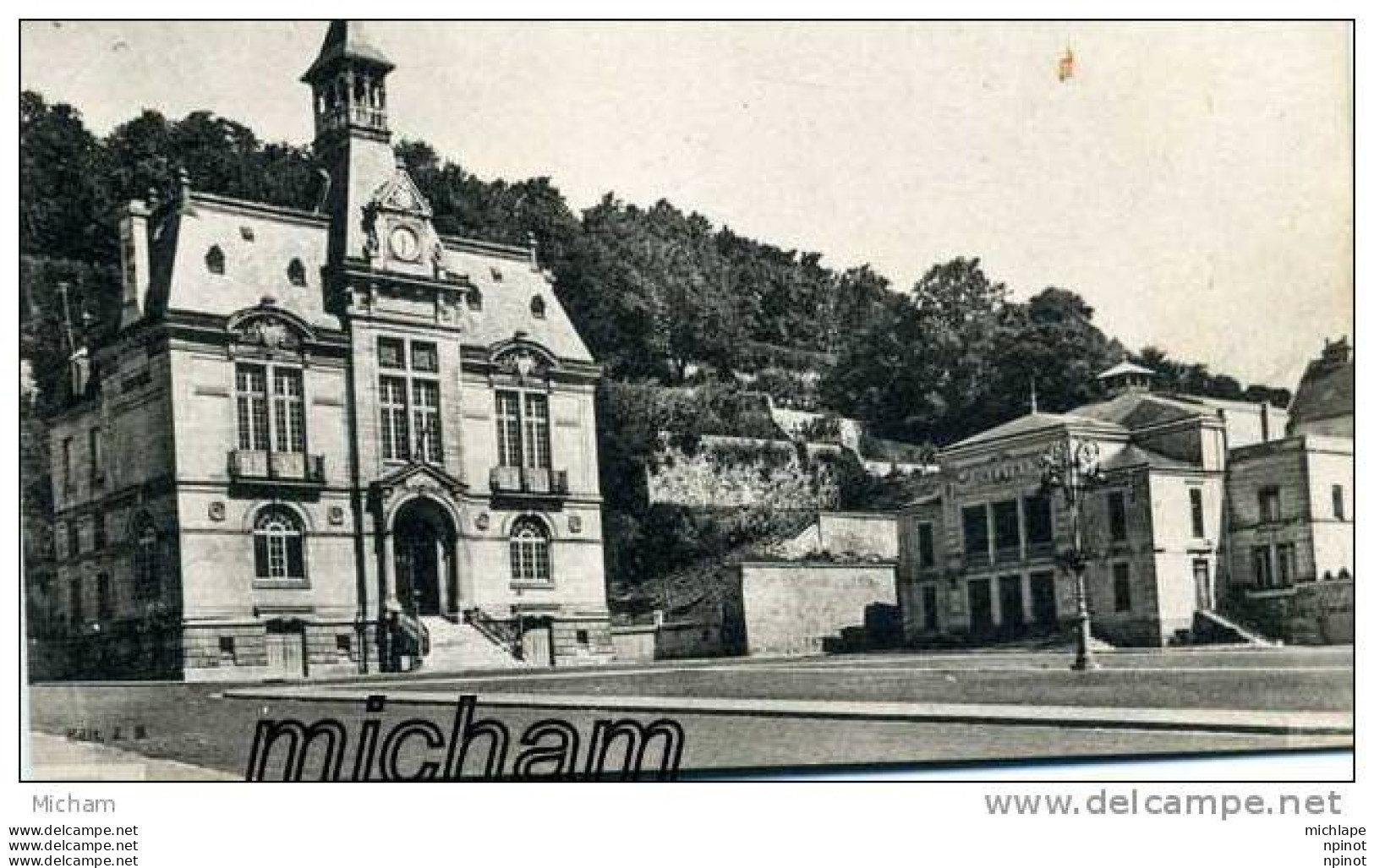 CPA   02   CHATEAU THIERRY  HOTEL DE VILLE  ET THEATRE   PARFAIT ETAT - Chateau Thierry