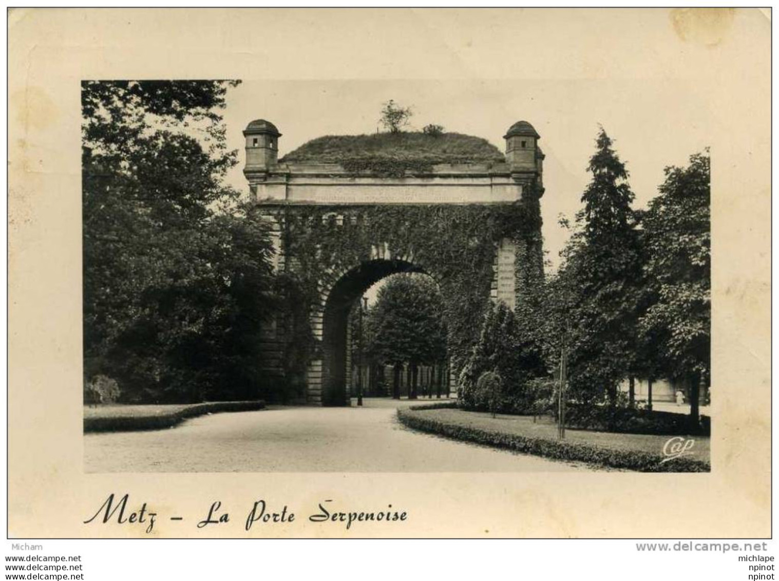 CPM   57 METZ  LA  PORTE SERPENOISE - Metz Campagne