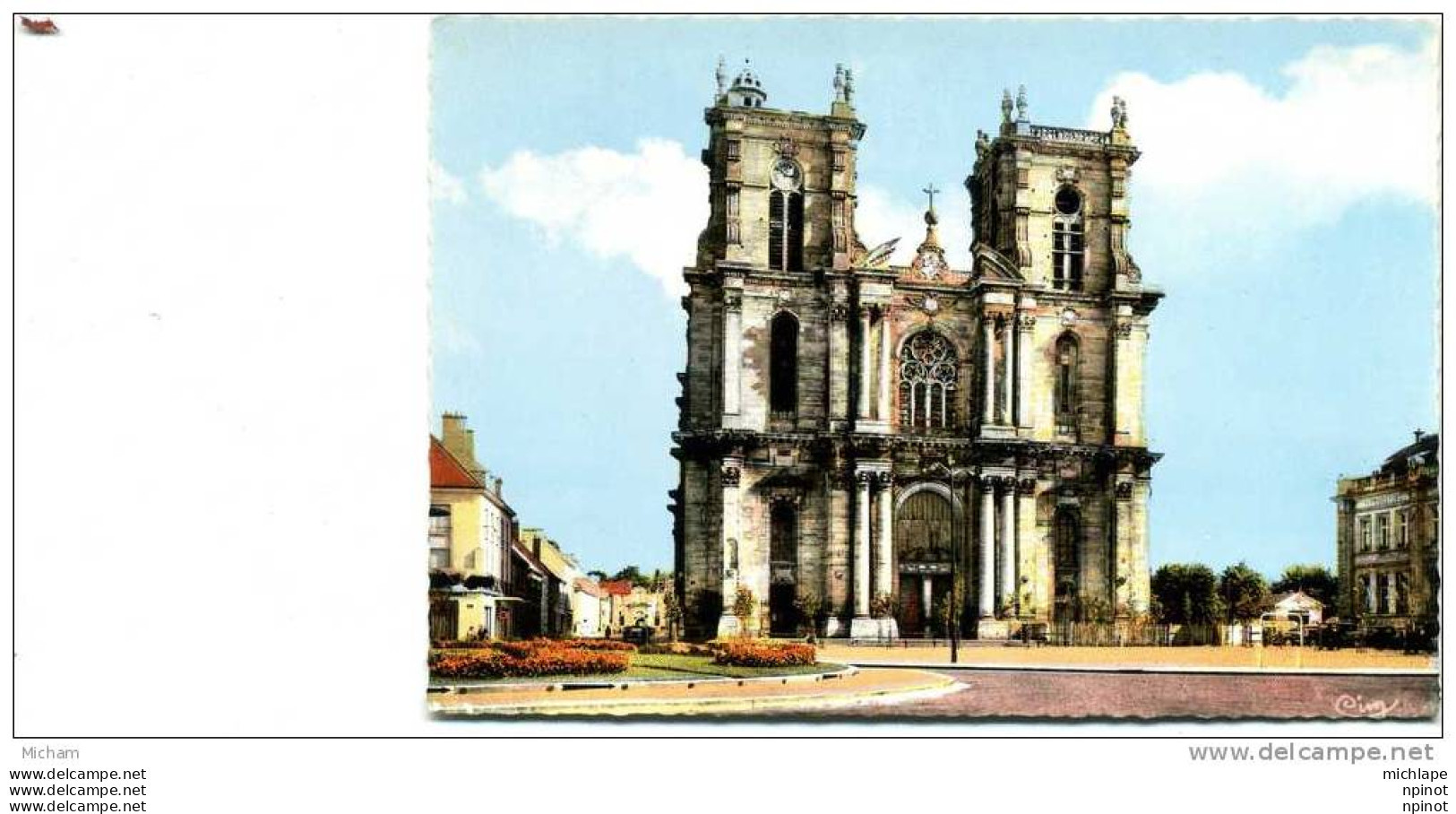 CPM    51  VITRY LE  FRANCOIS  EGLISE NOTRE DAME   PARFAIT ETAT - Vitry-le-François