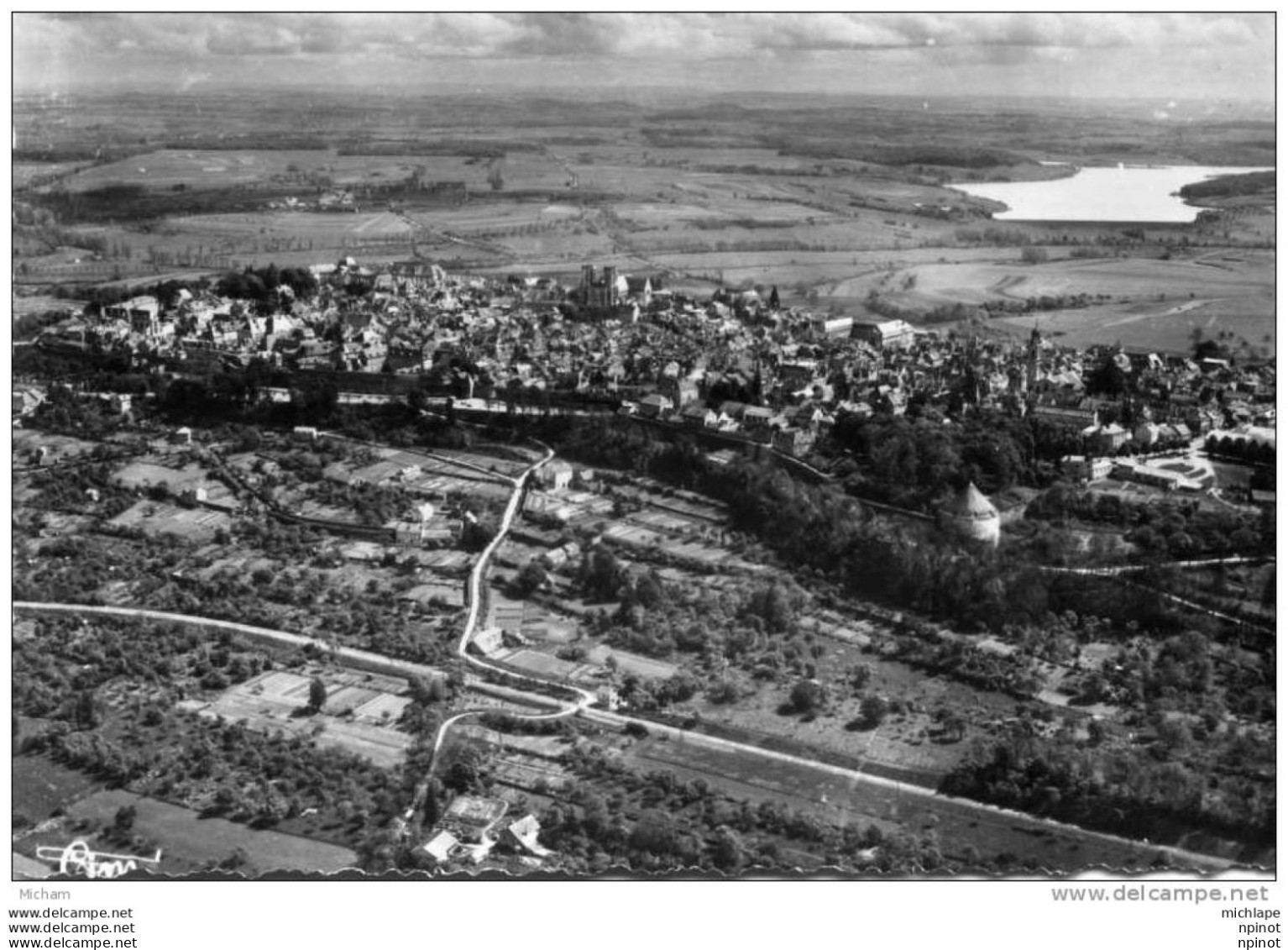 CPSM 52  LANGRES   VUE  PANORAMIQUE AERIENNE PARFAIT ETAT - Langres