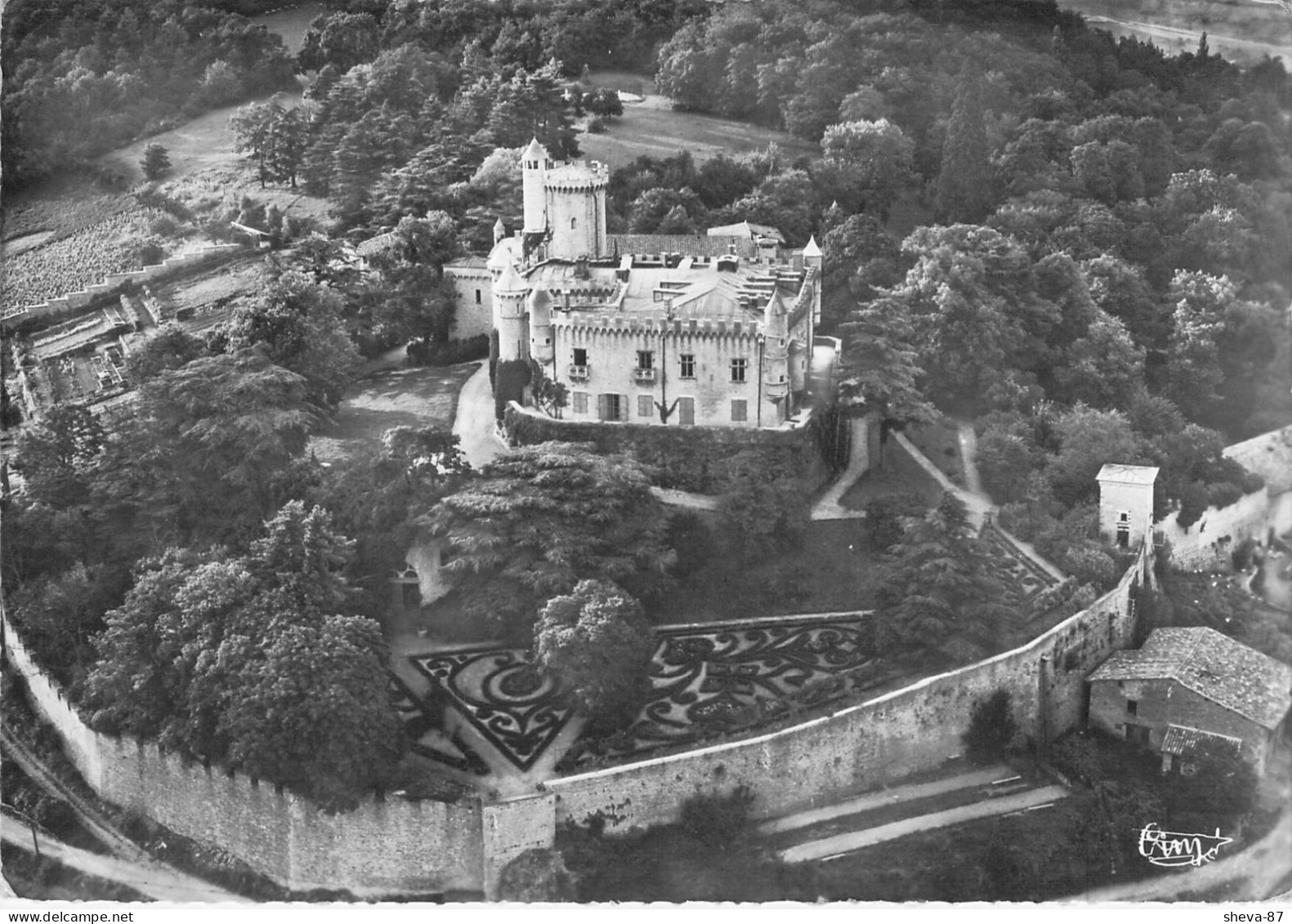 69 - Montmelas - Vue Aérienne Du Château Et Son Parc - Sonstige & Ohne Zuordnung