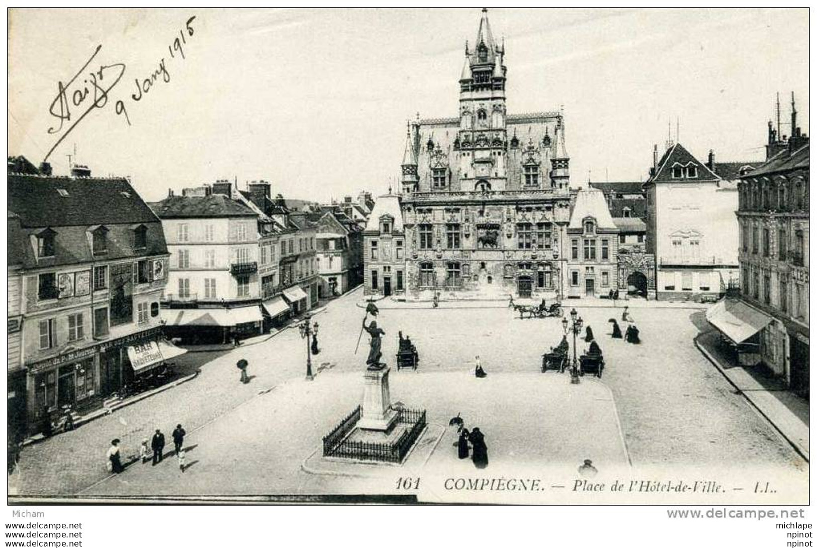 CPA 60  COMPIEGNE  PLACE DE L'HOTEL DE VILLE PARFAIT ETAT - Compiegne