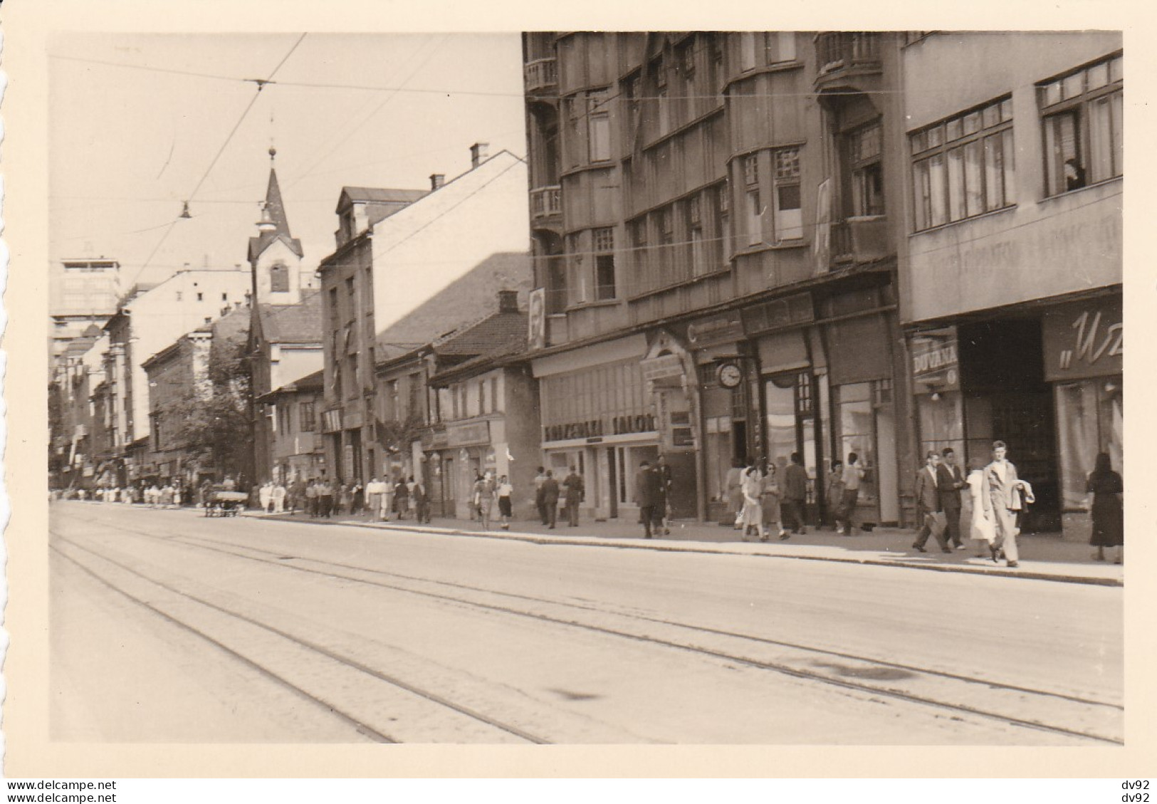 BOSNIE HERZEGOVINE SARAJEVO / Сарајево RUE ANIMEE - Places