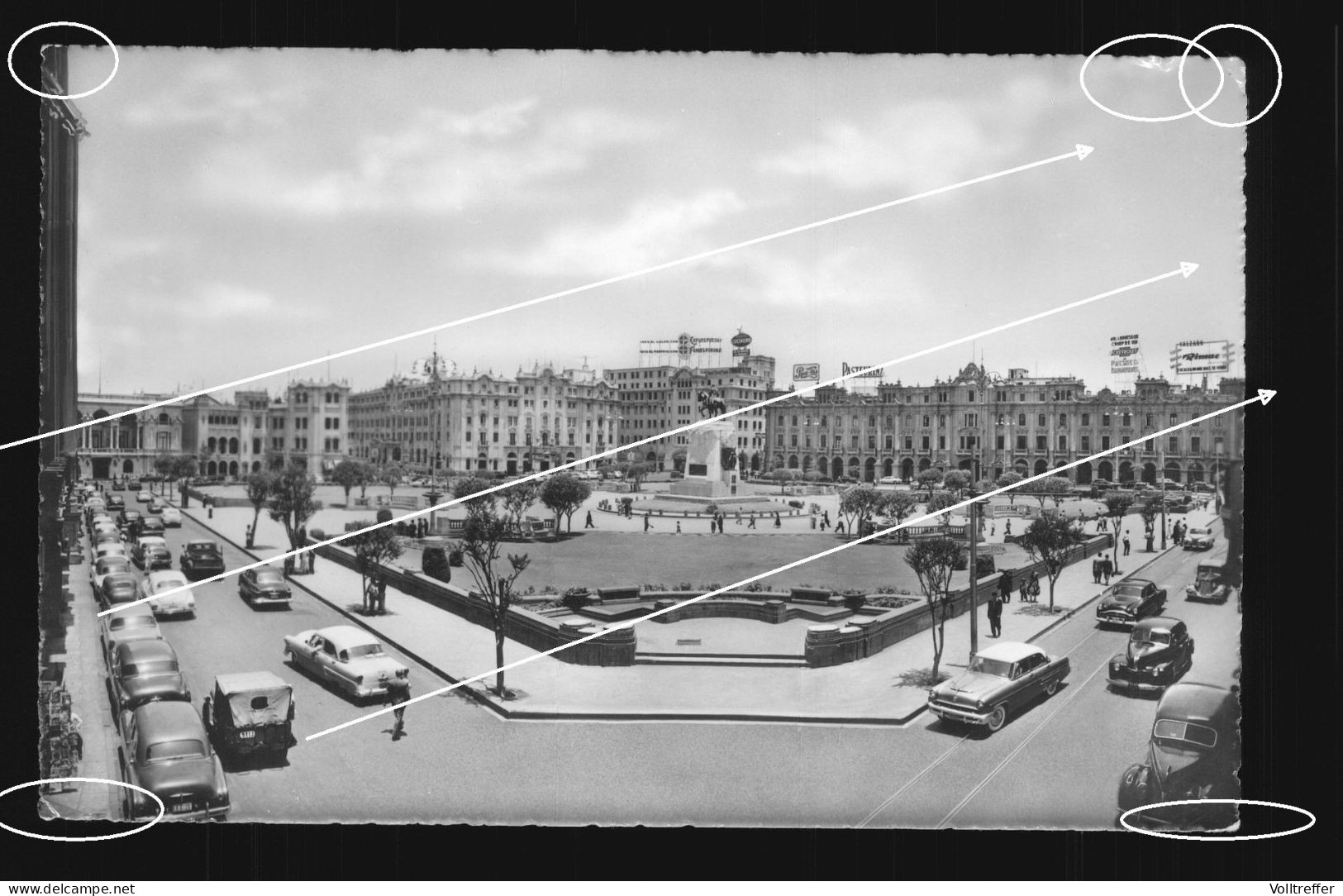 Orig. Foto AK Um 1957 Lima Peru, Plaza San Martin, Nice Old Car, Classic Cars, Oldtimer - Perú