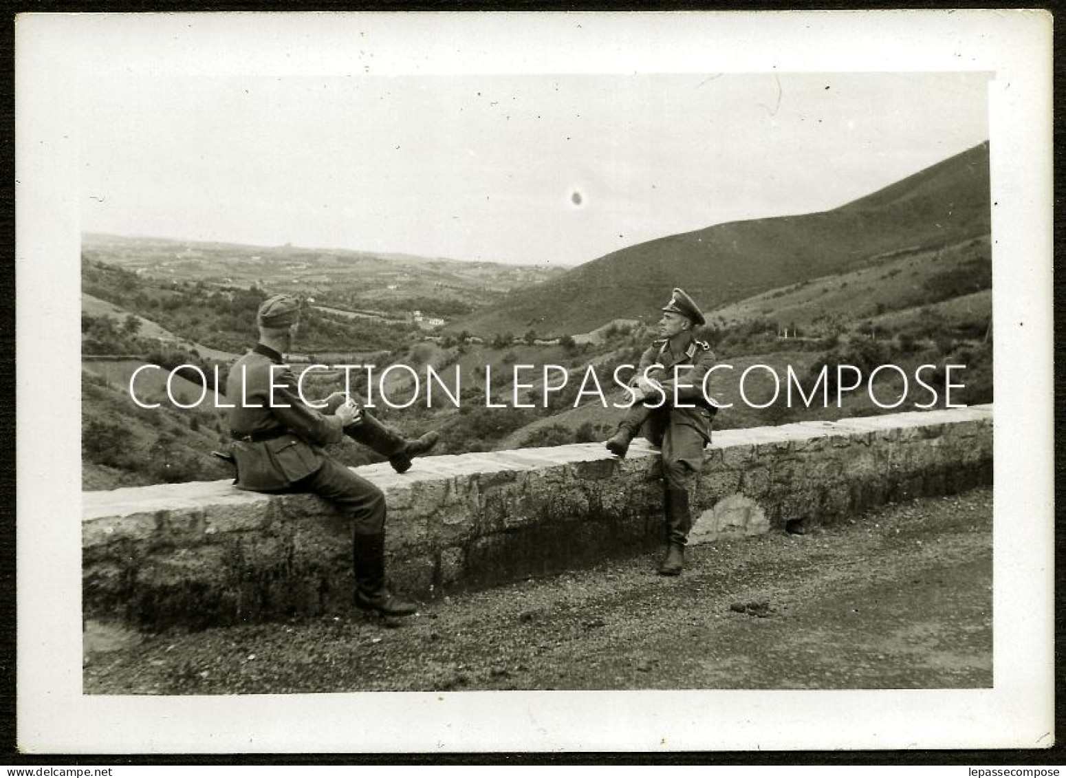 ASCAIN - SARE - LA RHUNE - OFFICIER ALLEMAND ET SOLDAT- ROUTE SAINT IGNACE DÉPARTEMENTALE 4 - CHEMIN DE TERMINEN MUGA - Guerre, Militaire