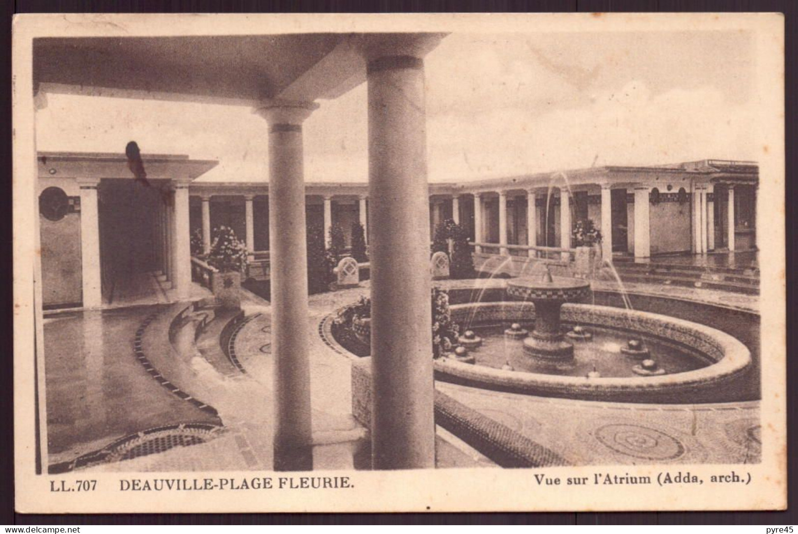 DEAUVILLE PLAGE FLEURIE VUE DE L ATRIUM 14 - Deauville