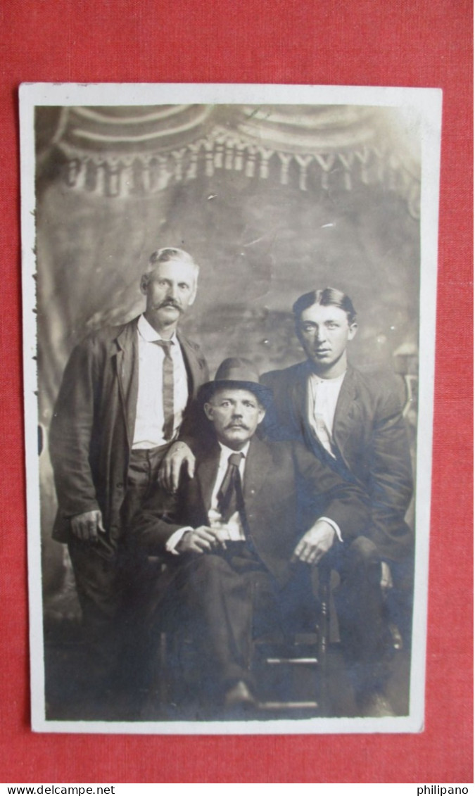 RPPC Group Men. Lebanon Pa.   Ref 6412 - Autres & Non Classés