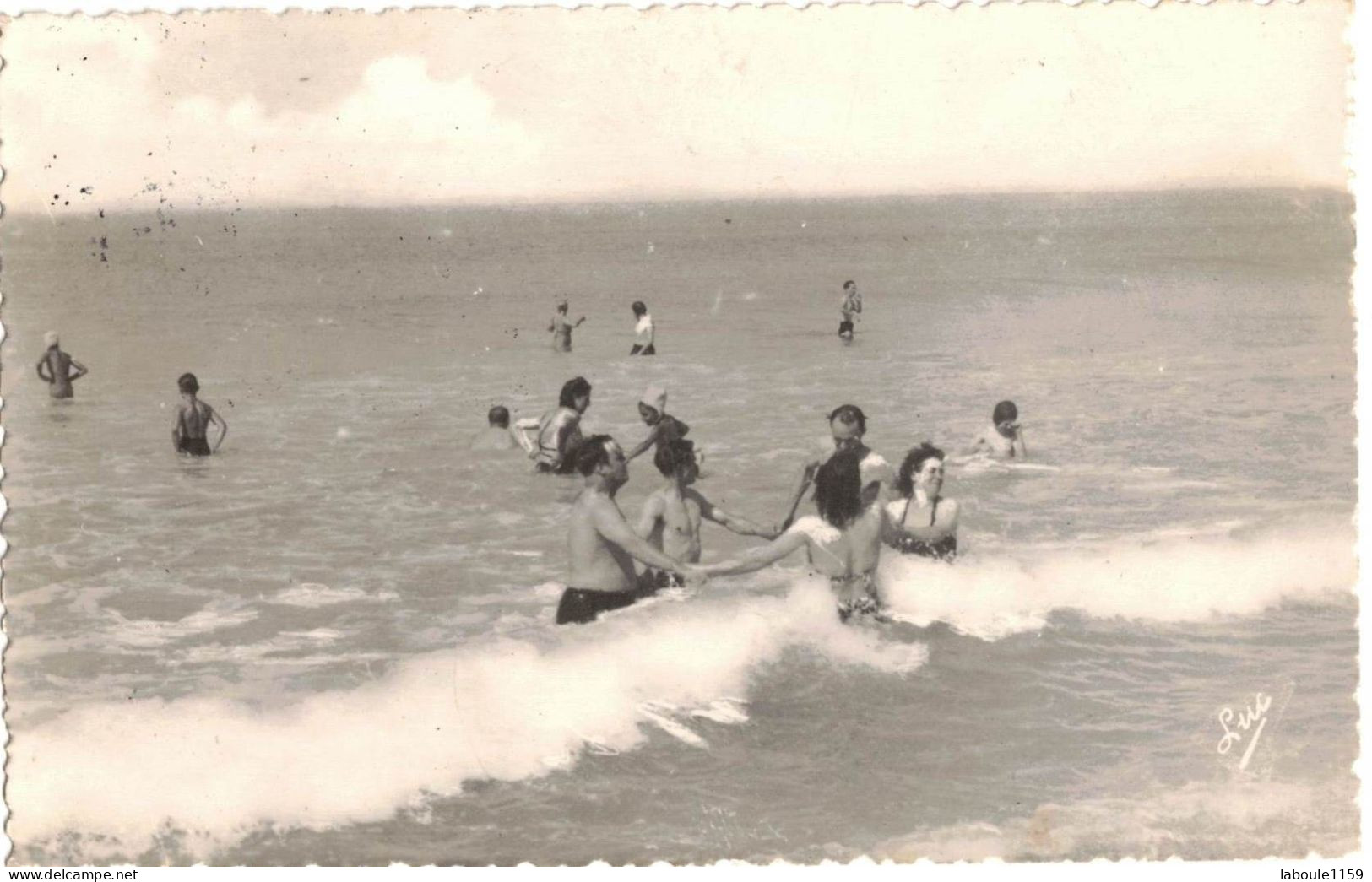 MARIANNE DE GANDON AVEC DAGUIN DE CAYEUX SUR MER STATION CLIMATIQUE 3H DE PARIS CASINO JEU SUR CPSM CAYEUX LE BAIN PF - Brieven En Documenten