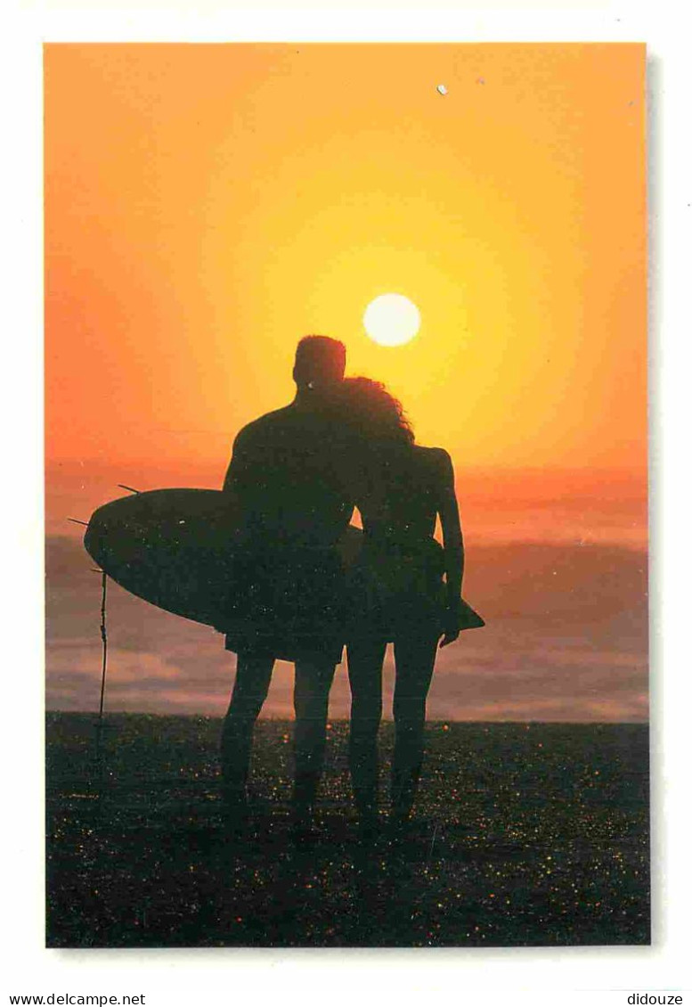 Couples - Surf - Coucher De Soleil - CPM - Carte Neuve - Voir Scans Recto-Verso - Couples