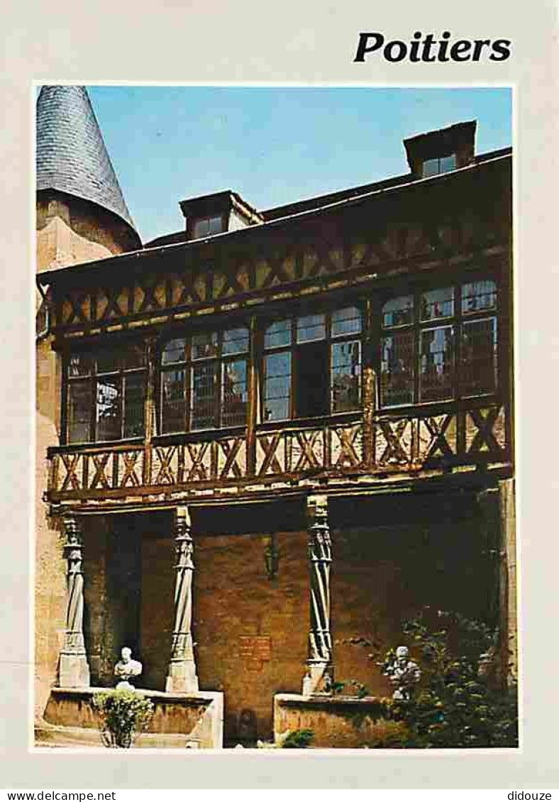 86 - Poitiers - Hotel Fumé - Faculté De Lettres - La Cour Intérieure - Carte Neuve - CPM - Voir Scans Recto-Verso - Poitiers