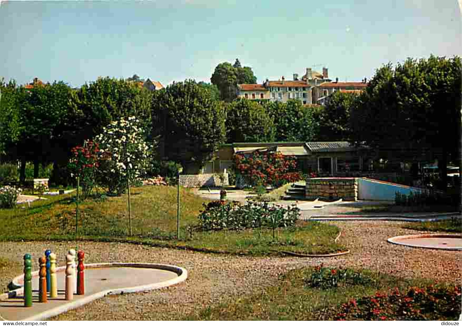 52 - Bourbonne Les Bains - Place D'Orfeuil - Le Golf Miniature - Fleurs - CPM - Voir Scans Recto-Verso - Bourbonne Les Bains