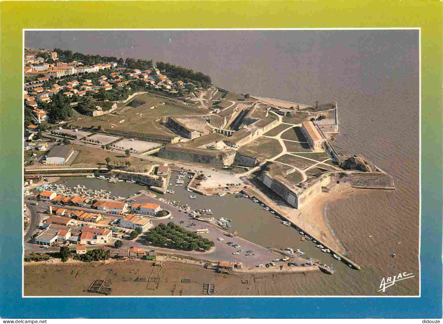 17 - Ile D'Oléron - Le Château D'Oléron - Vue Aérienne - CPM - Carte Neuve - Voir Scans Recto-Verso - Ile D'Oléron