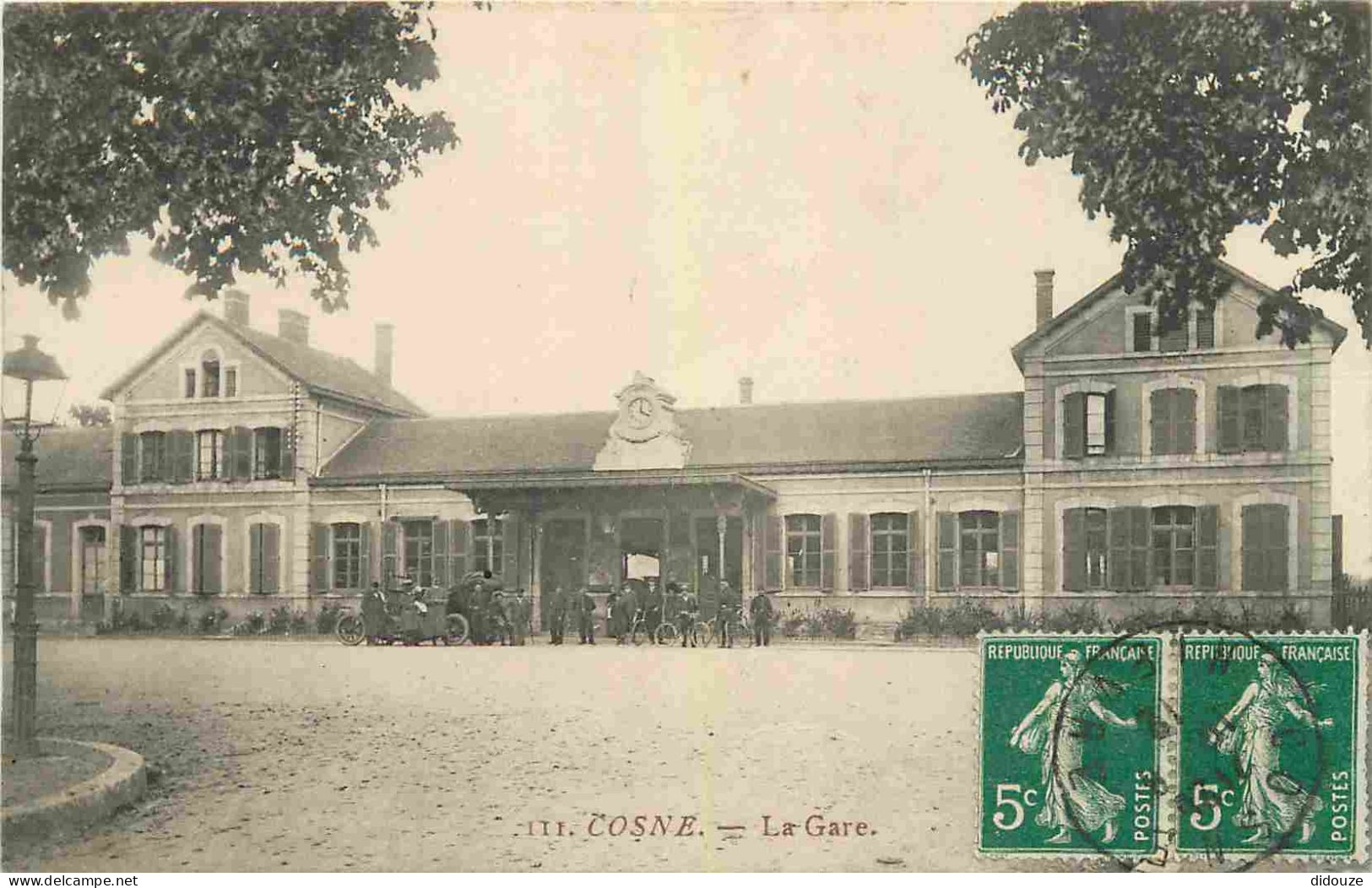 58 - Cosne Cours Sur Loire - La Gare - Animée - CPA - Oblitération De 1912 - Voir Scans Recto-Verso - Cosne Cours Sur Loire