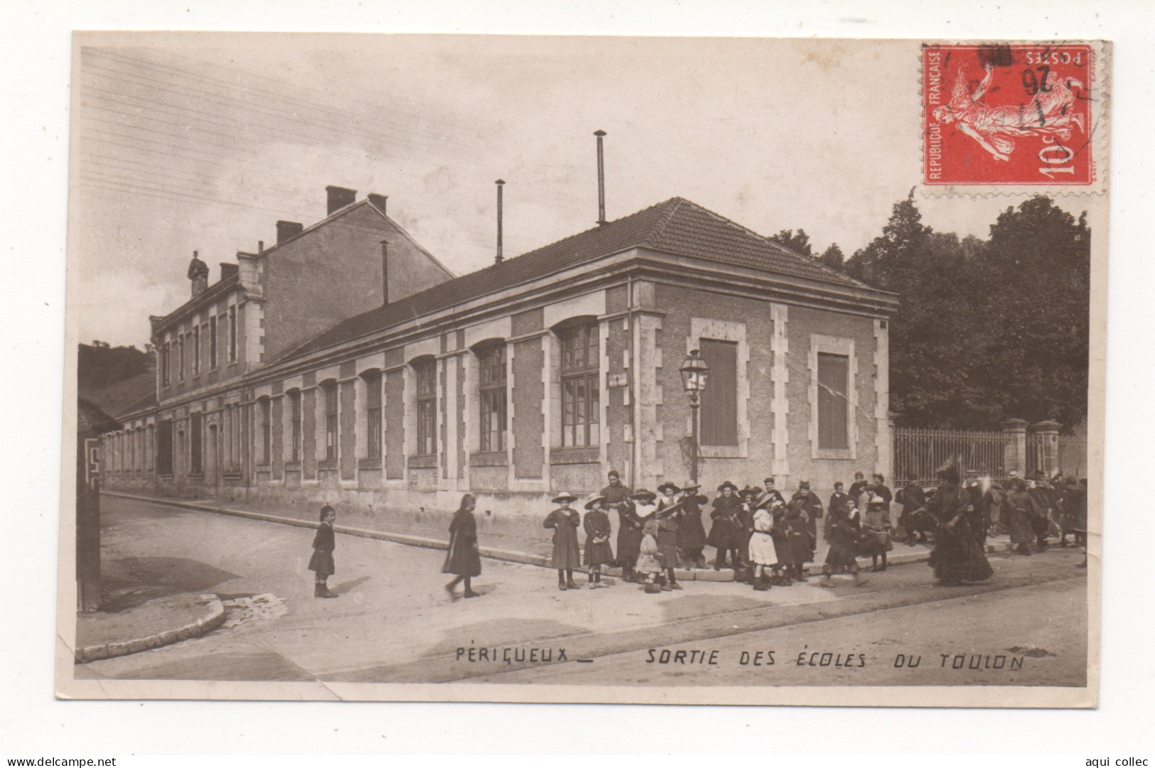 PERIGUEUX    24  DORDOGNE PERIGORD    SORTIE DES ÉCOLES DU TOULON - Périgueux